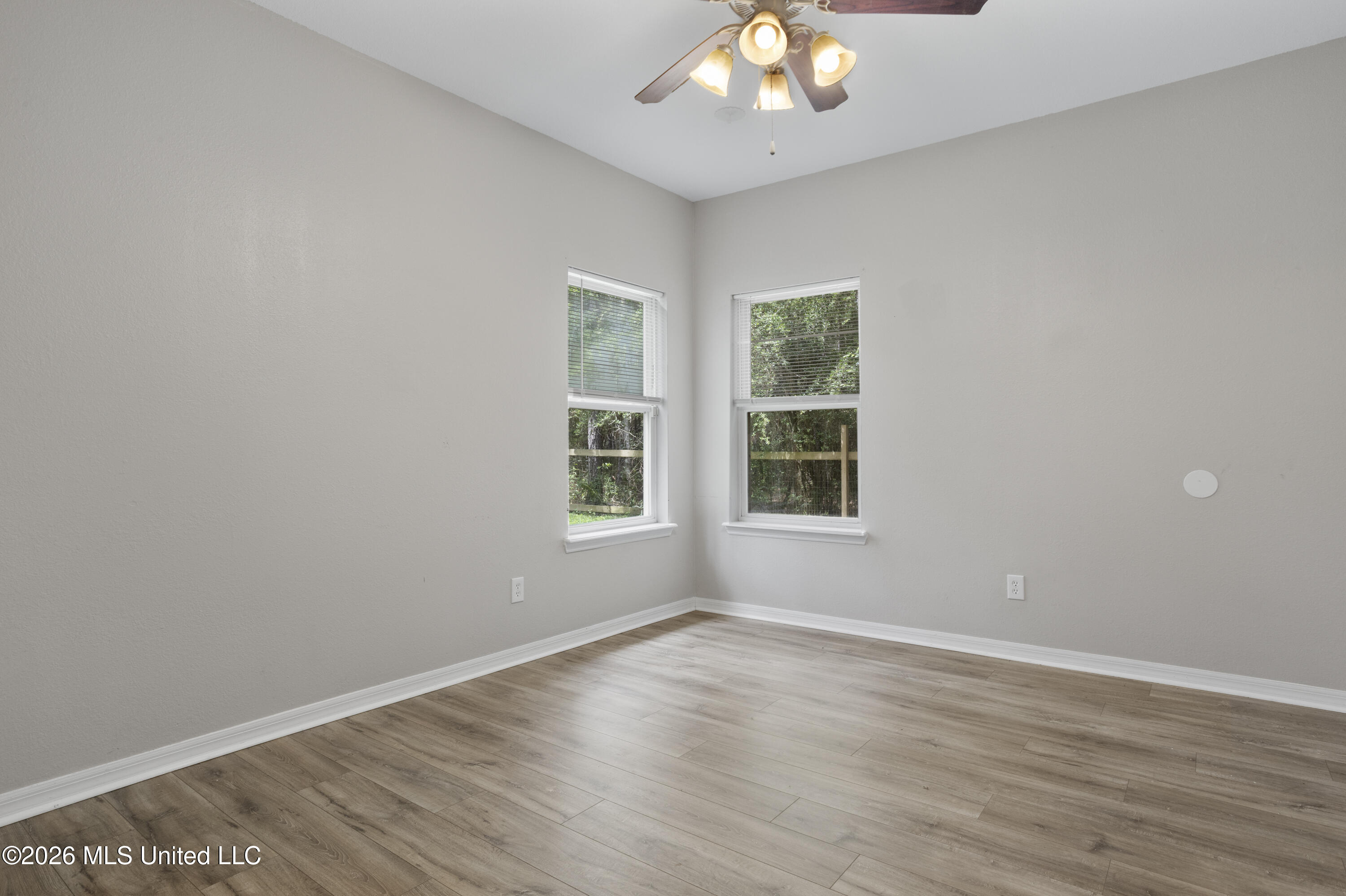 6061 W Madison Street Property Photo 14