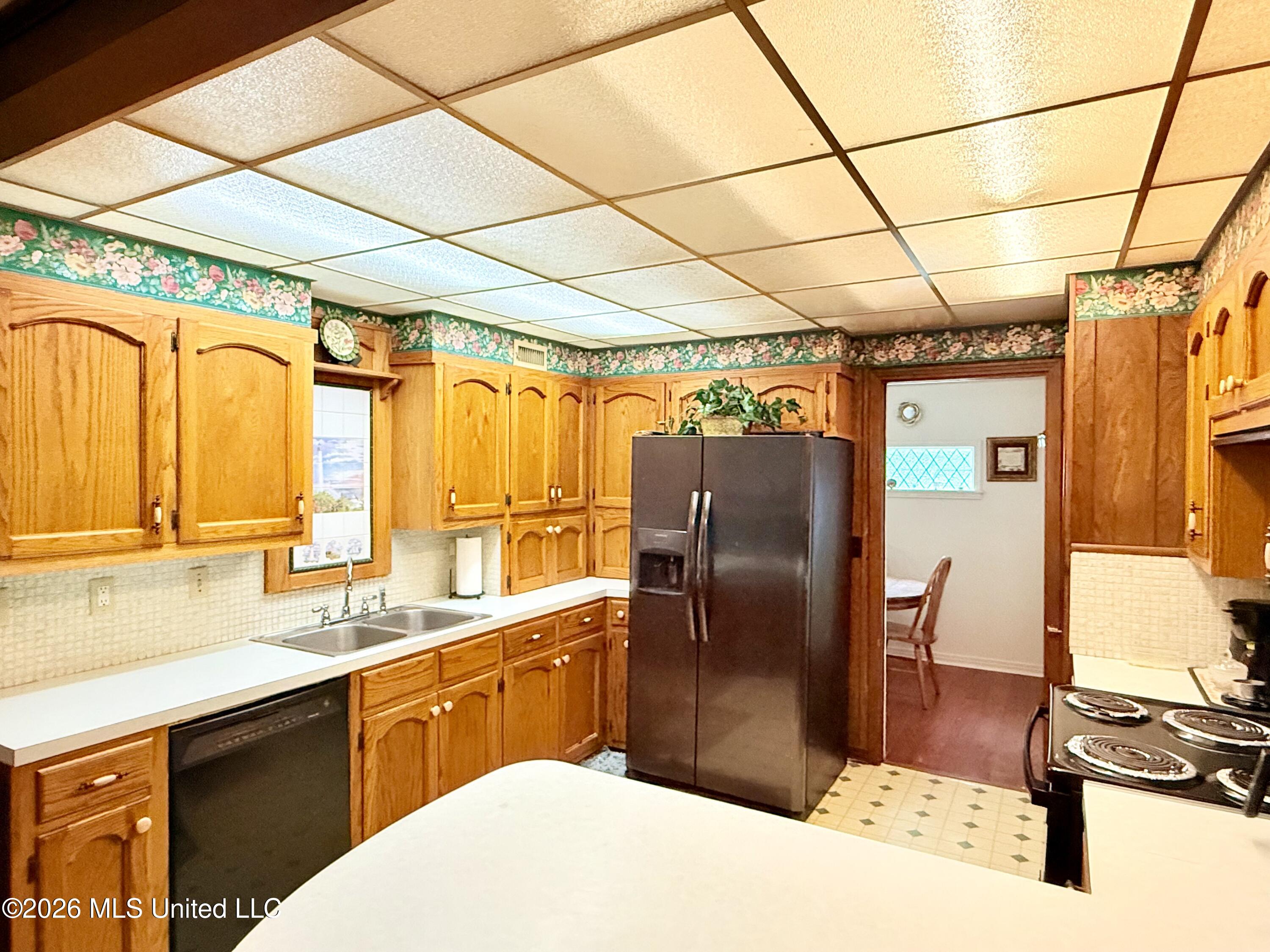 123 Devalda Drive Property Photo 9