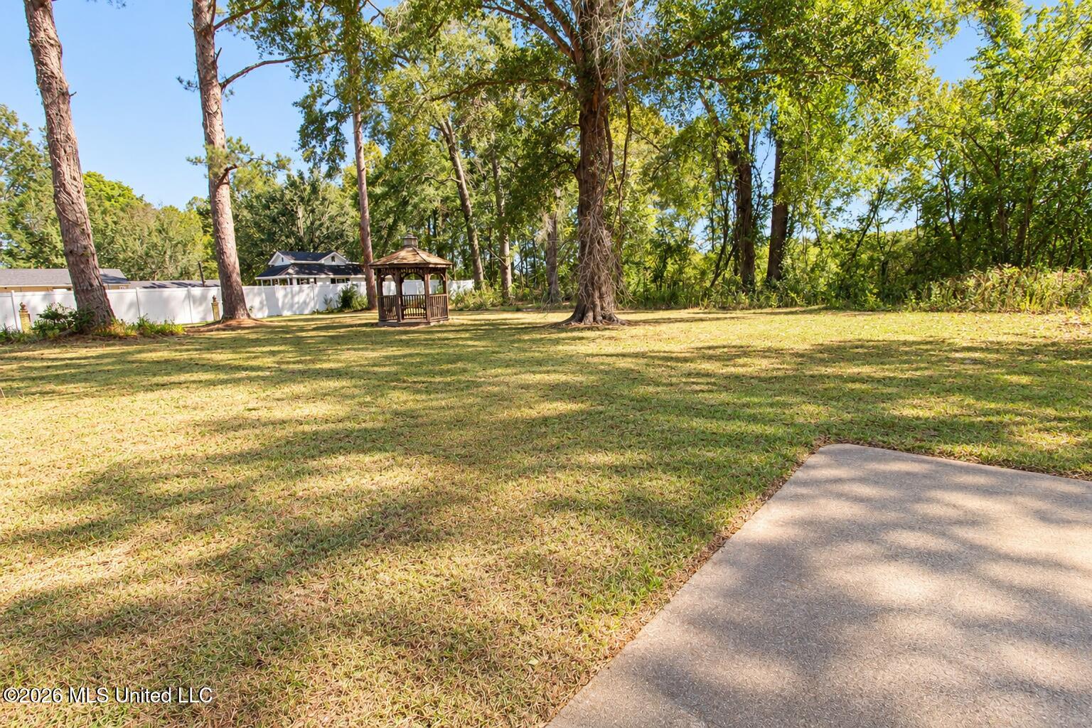 123 Devalda Drive Property Photo 11
