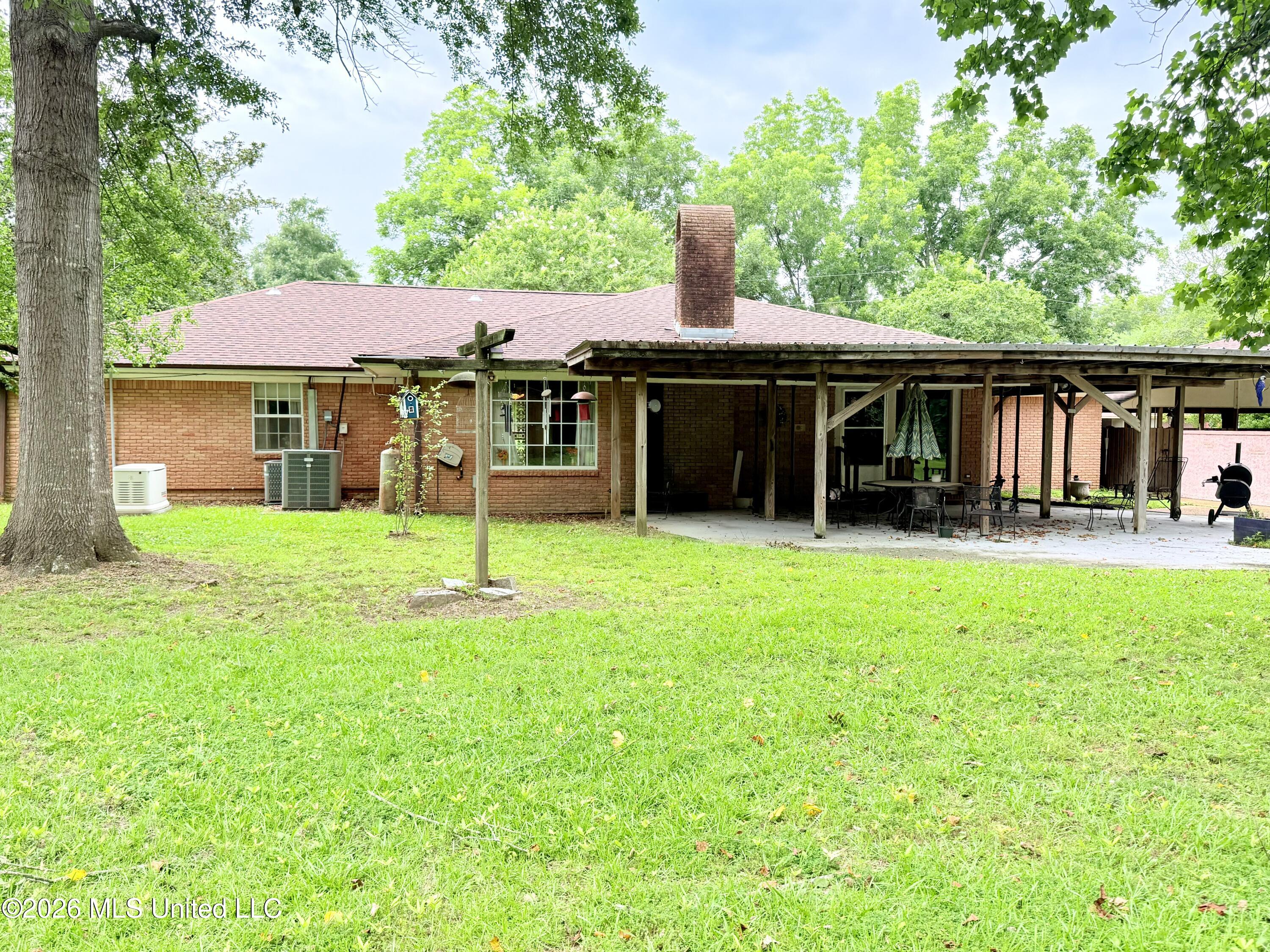 123 Devalda Drive Property Photo 35