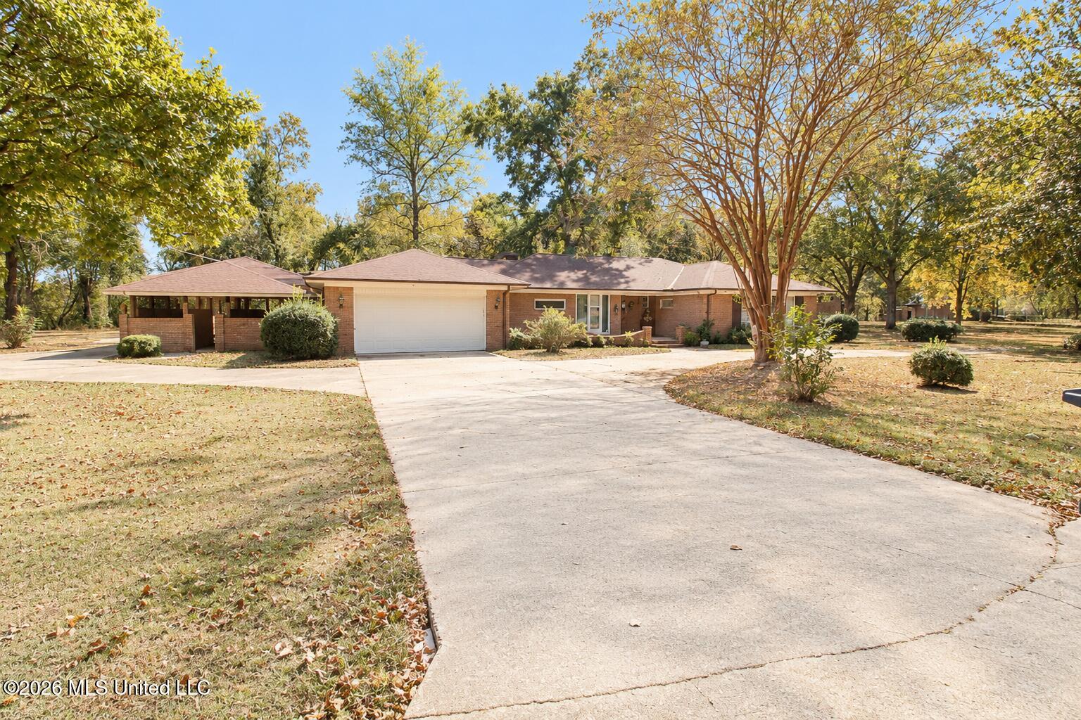 123 Devalda Drive Property Photo 45