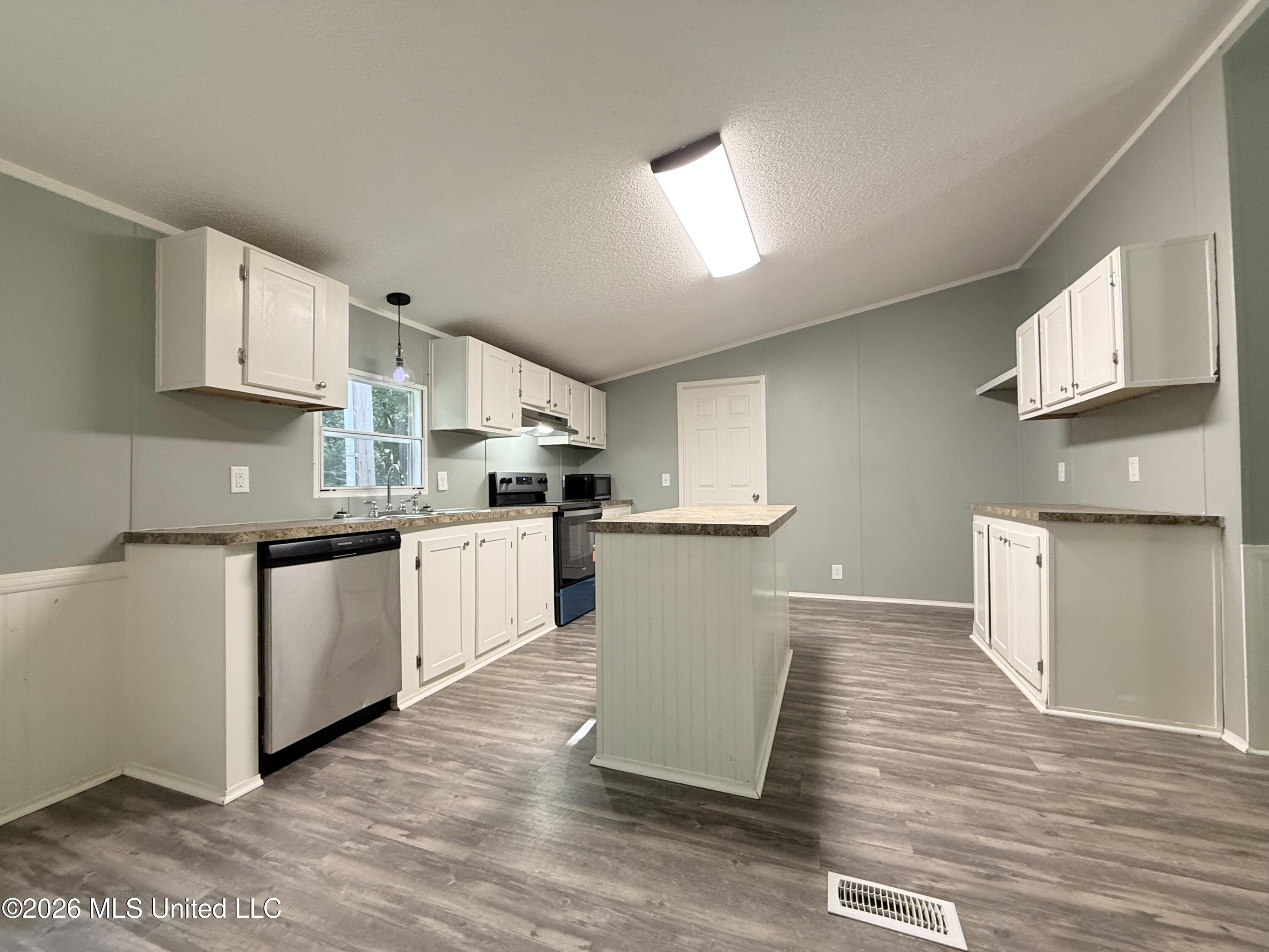 1167 Todd Road Property Photo 7