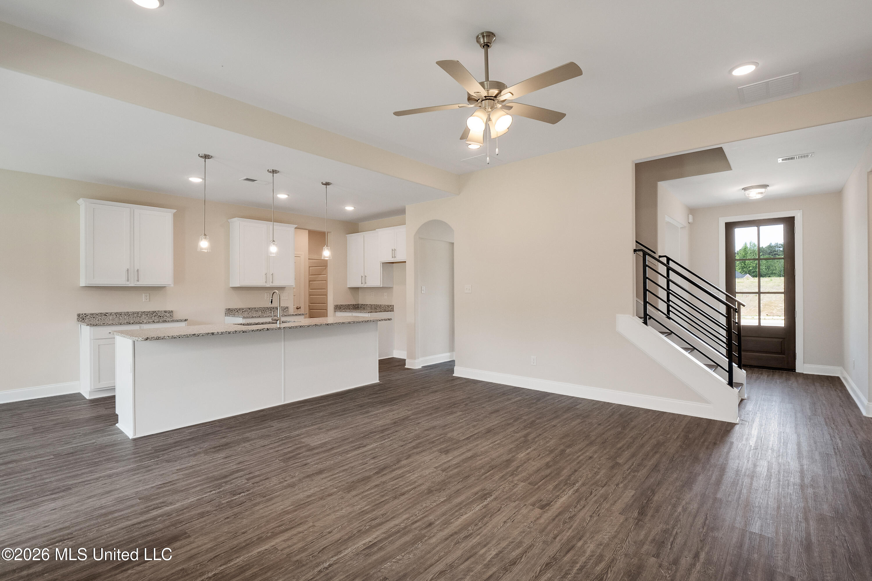 365 Centerline Roper Loop Property Photo 7