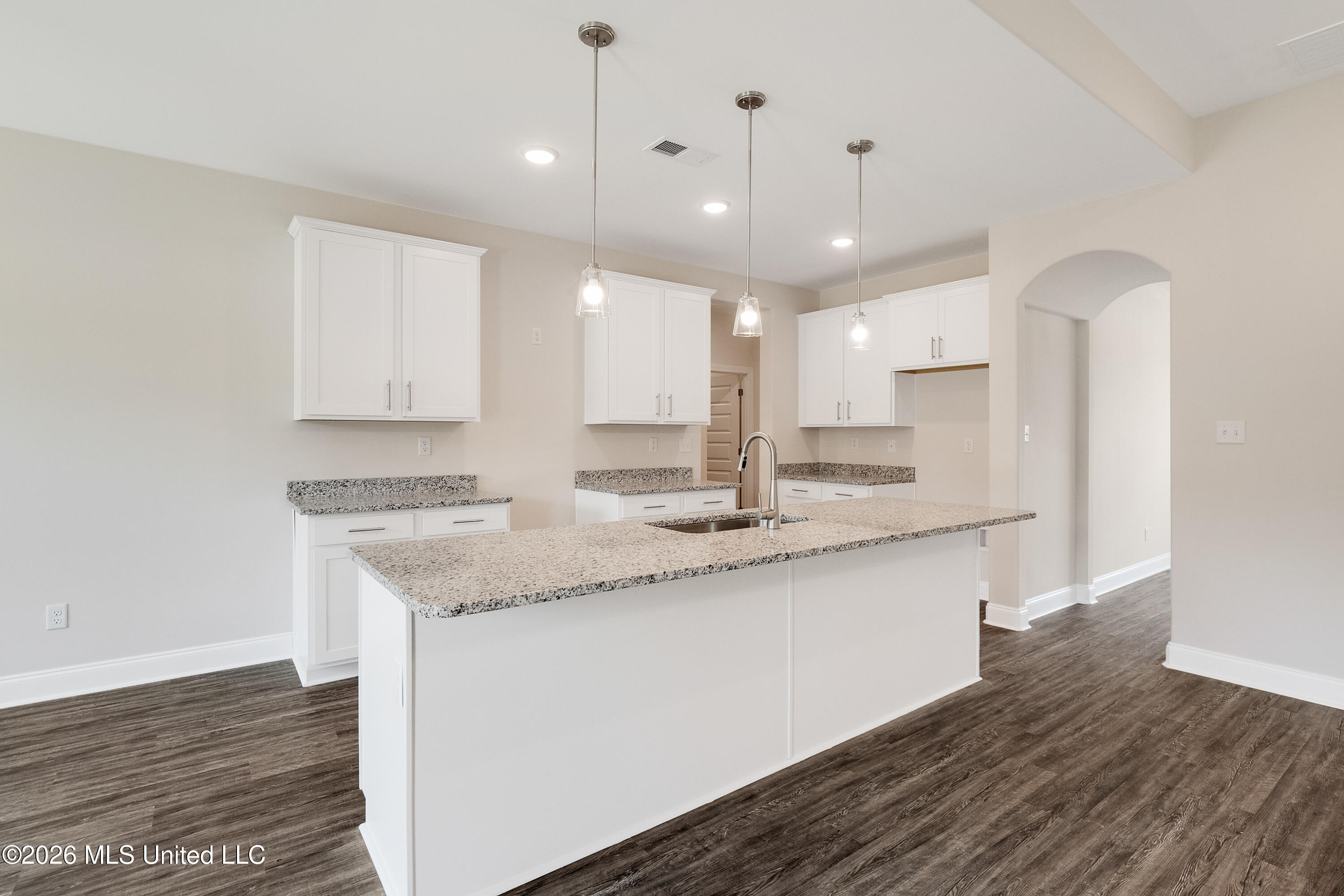 365 Centerline Roper Loop Property Photo 11