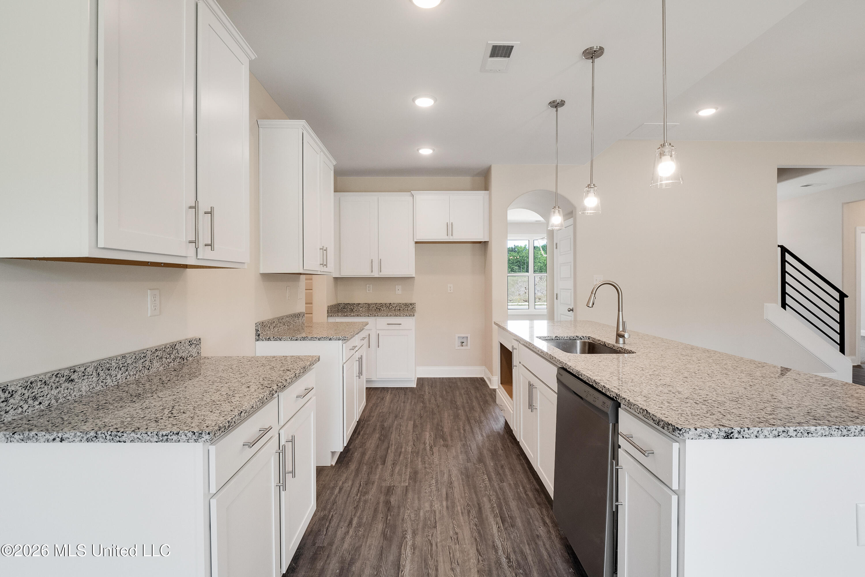 365 Centerline Roper Loop Property Photo 12