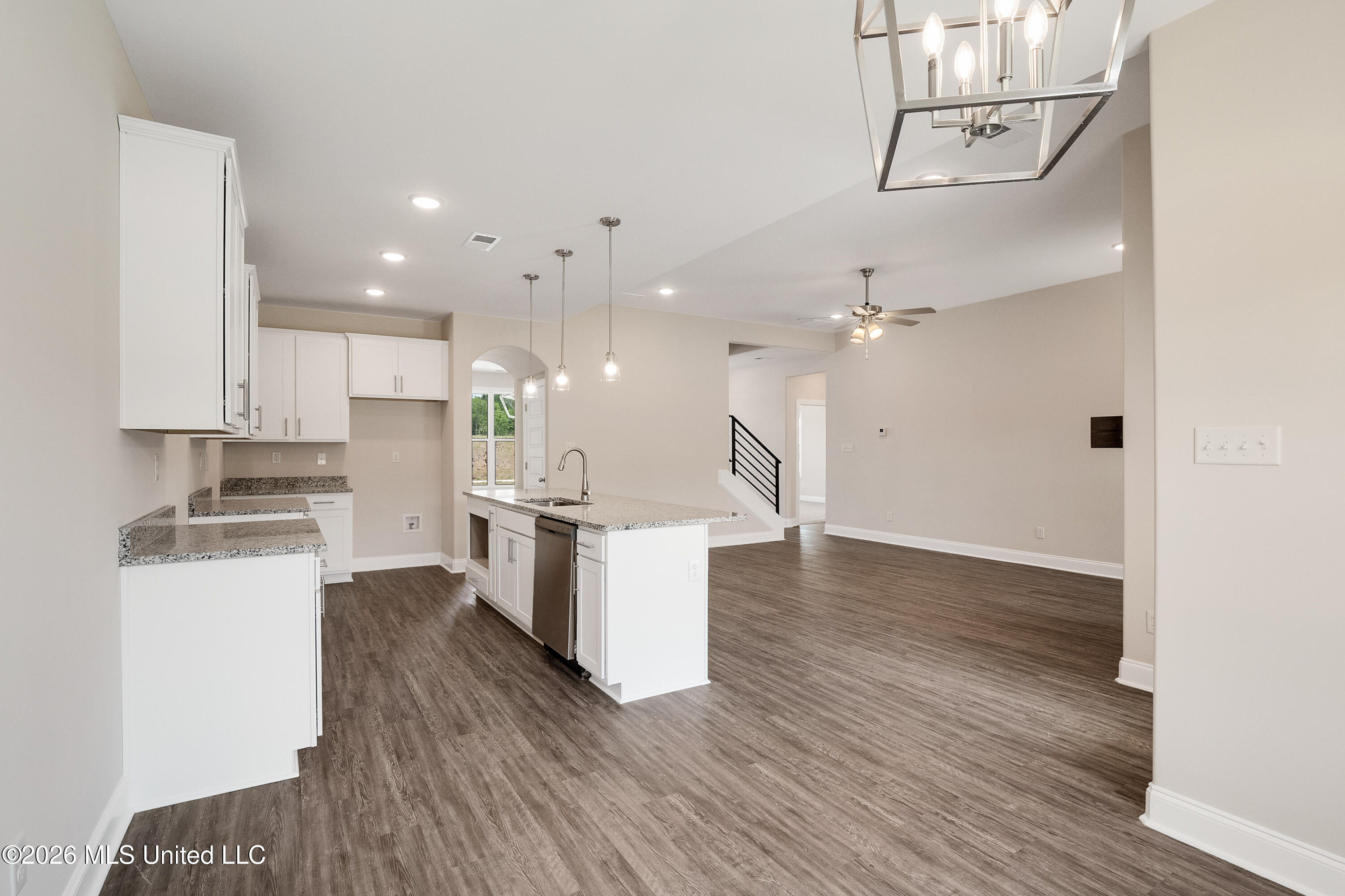 365 Centerline Roper Loop Property Photo 15