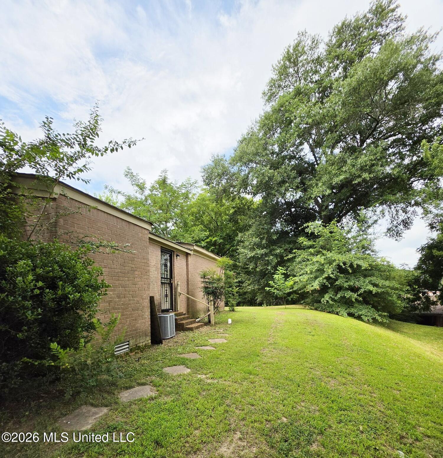 468 Park Street Property Photo 19