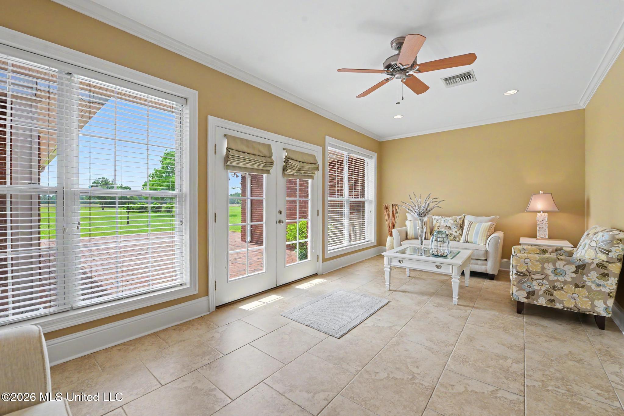 5140 Lower Bay Road Property Photo 11