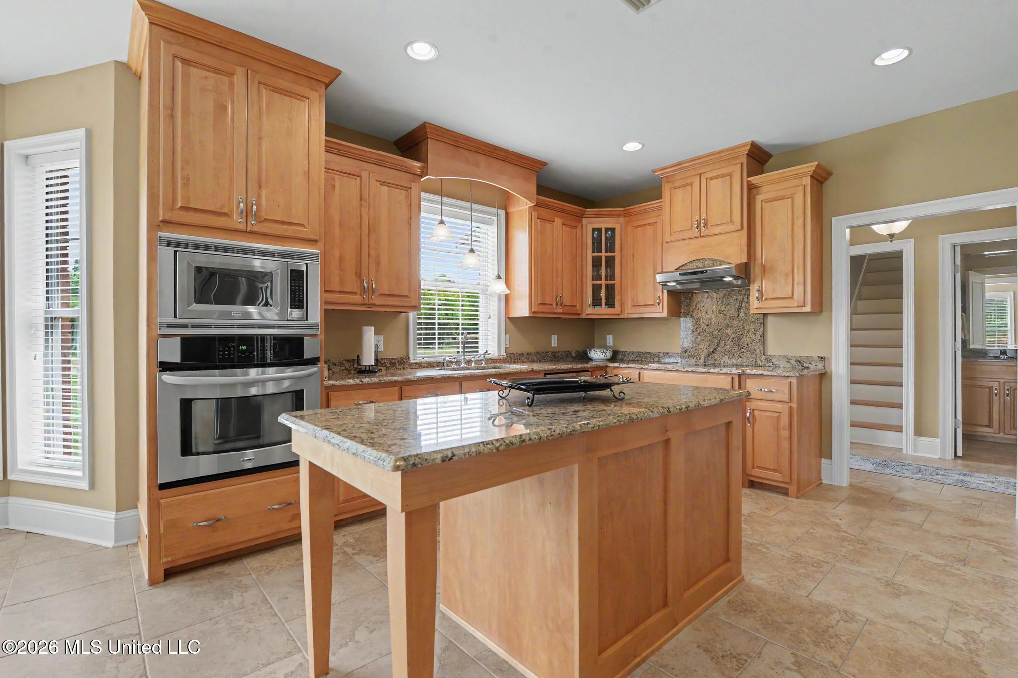 5140 Lower Bay Road Property Photo 14