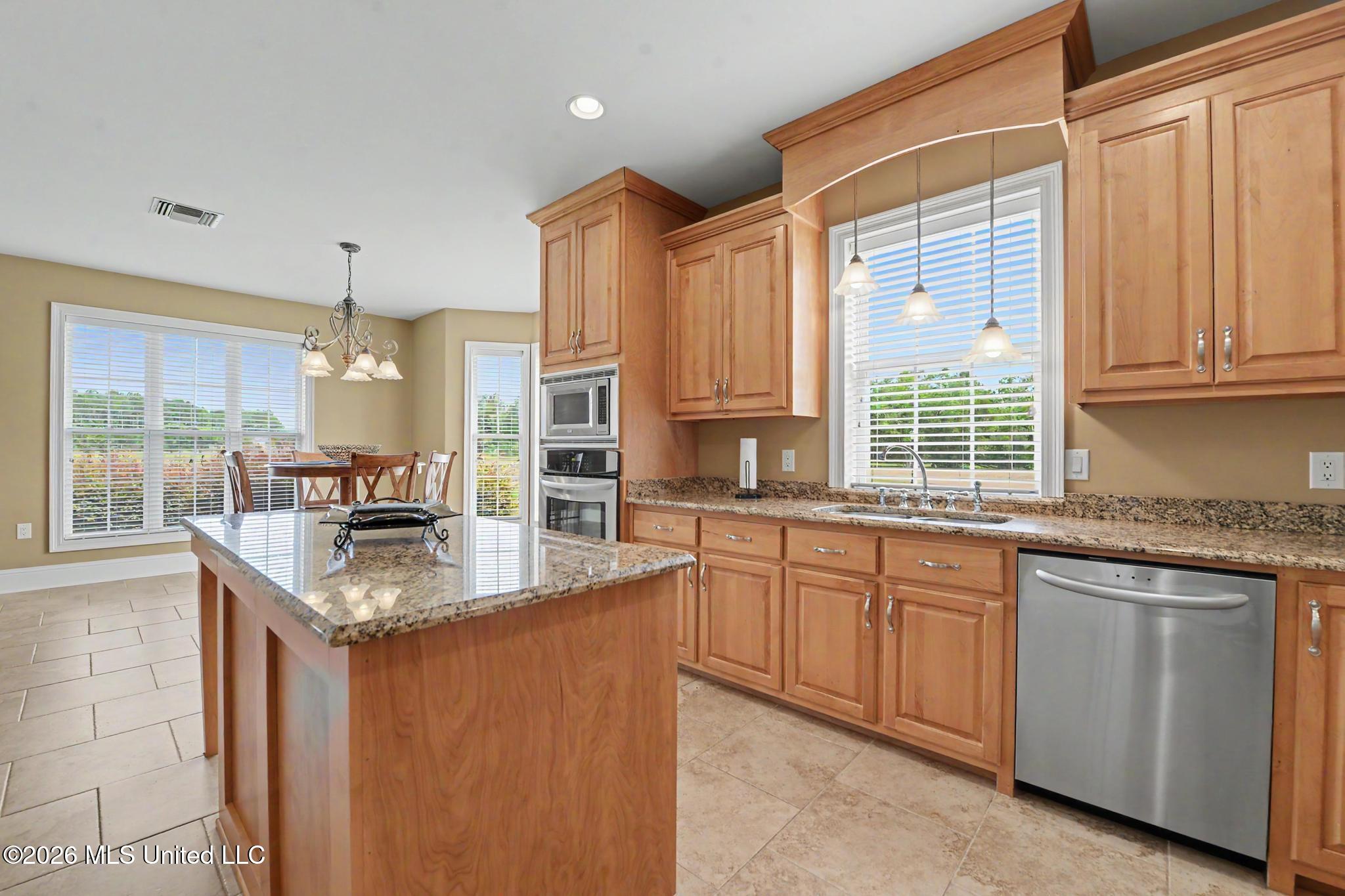 5140 Lower Bay Road Property Photo 15
