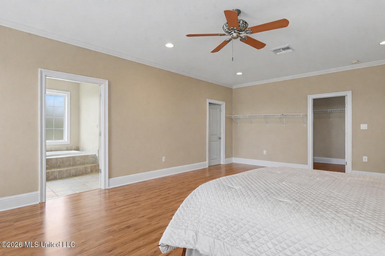 5140 Lower Bay Road Property Photo 21