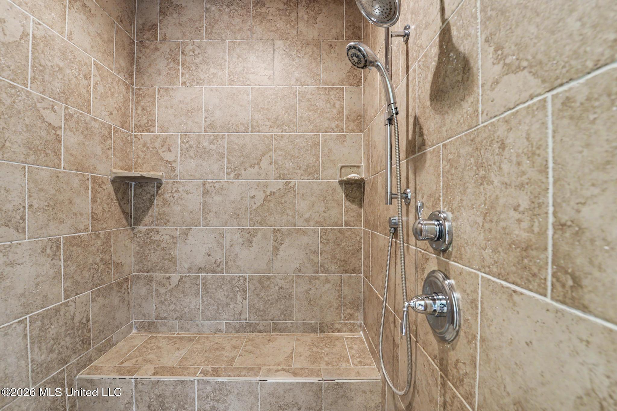 5140 Lower Bay Road Property Photo 27
