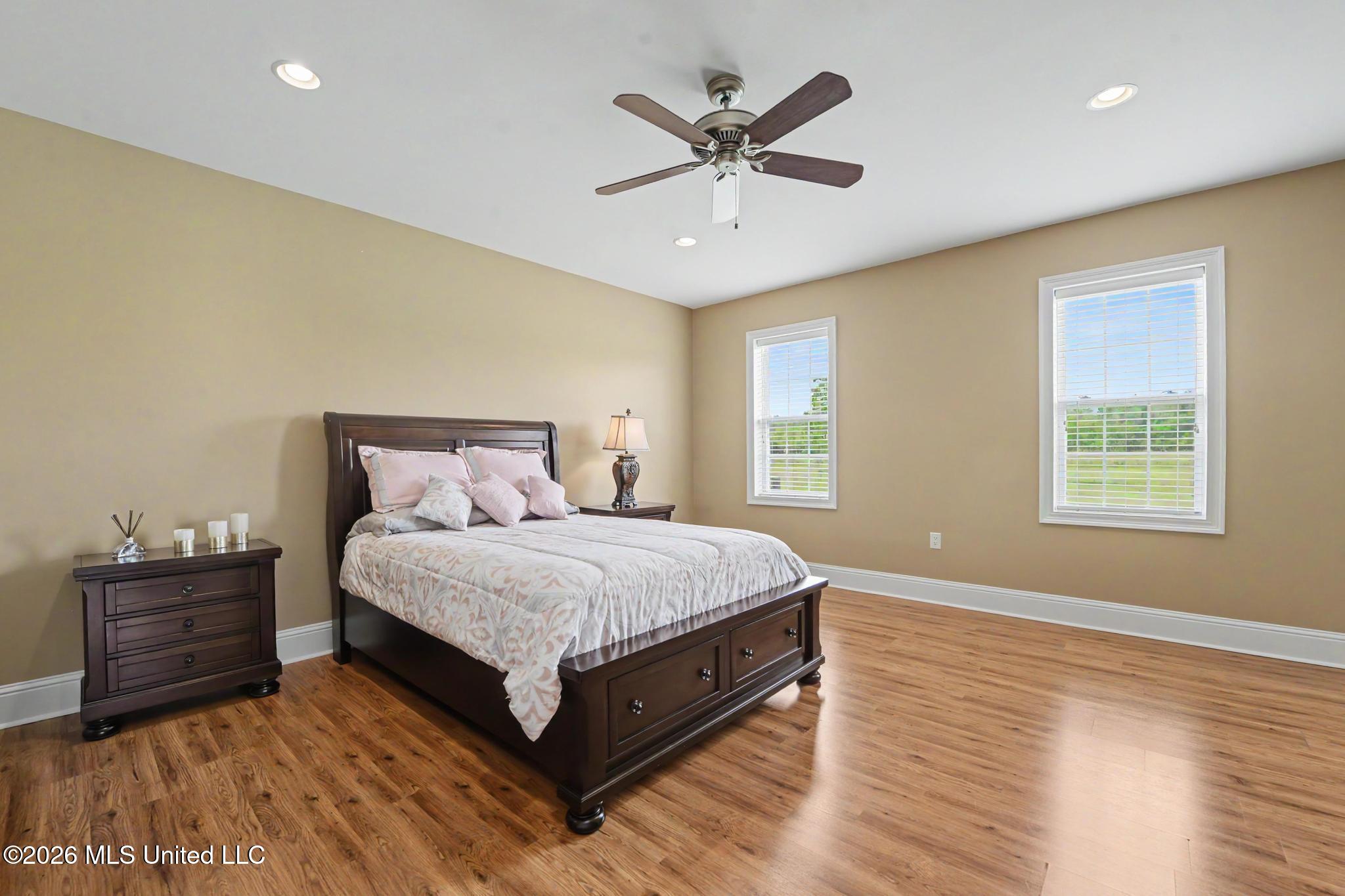 5140 Lower Bay Road Property Photo 28