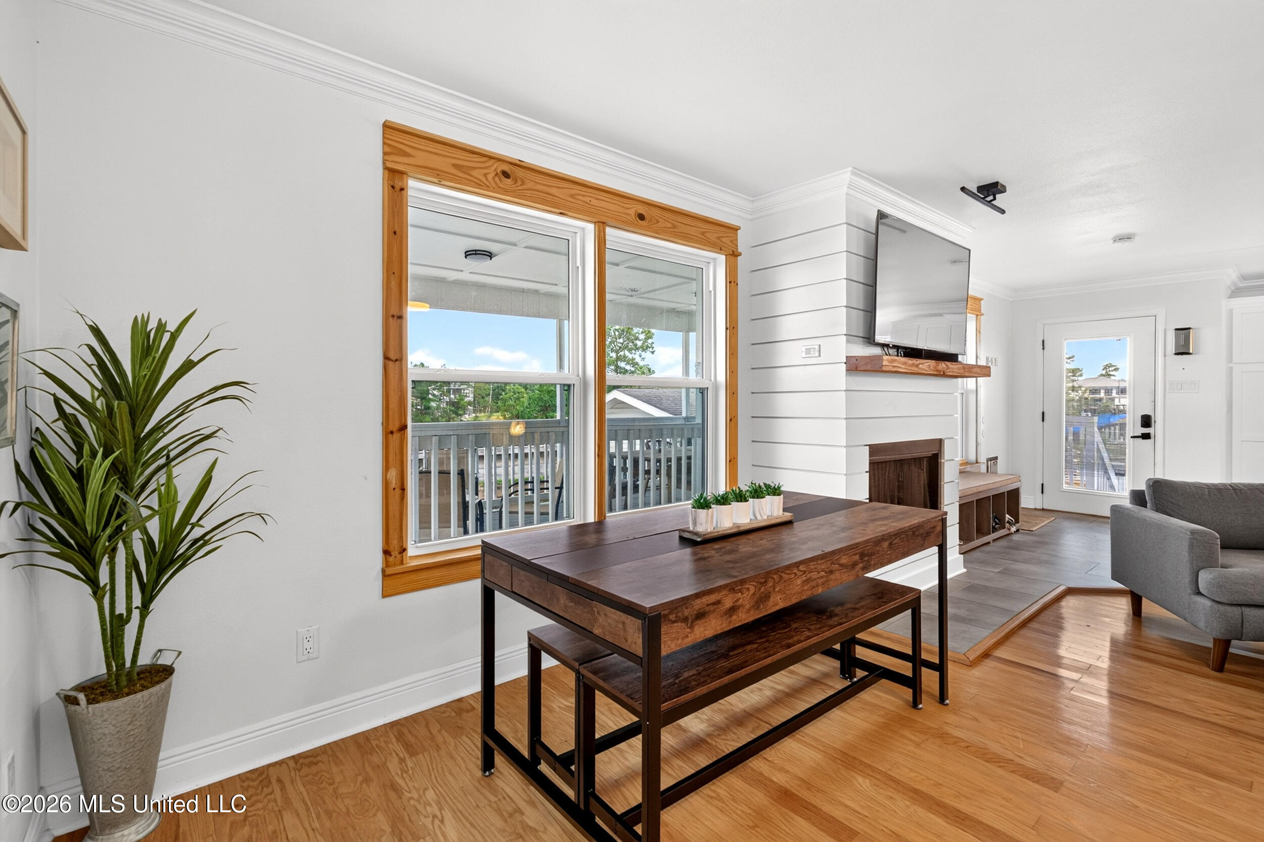 4044 Mindanao Street Property Photo 26