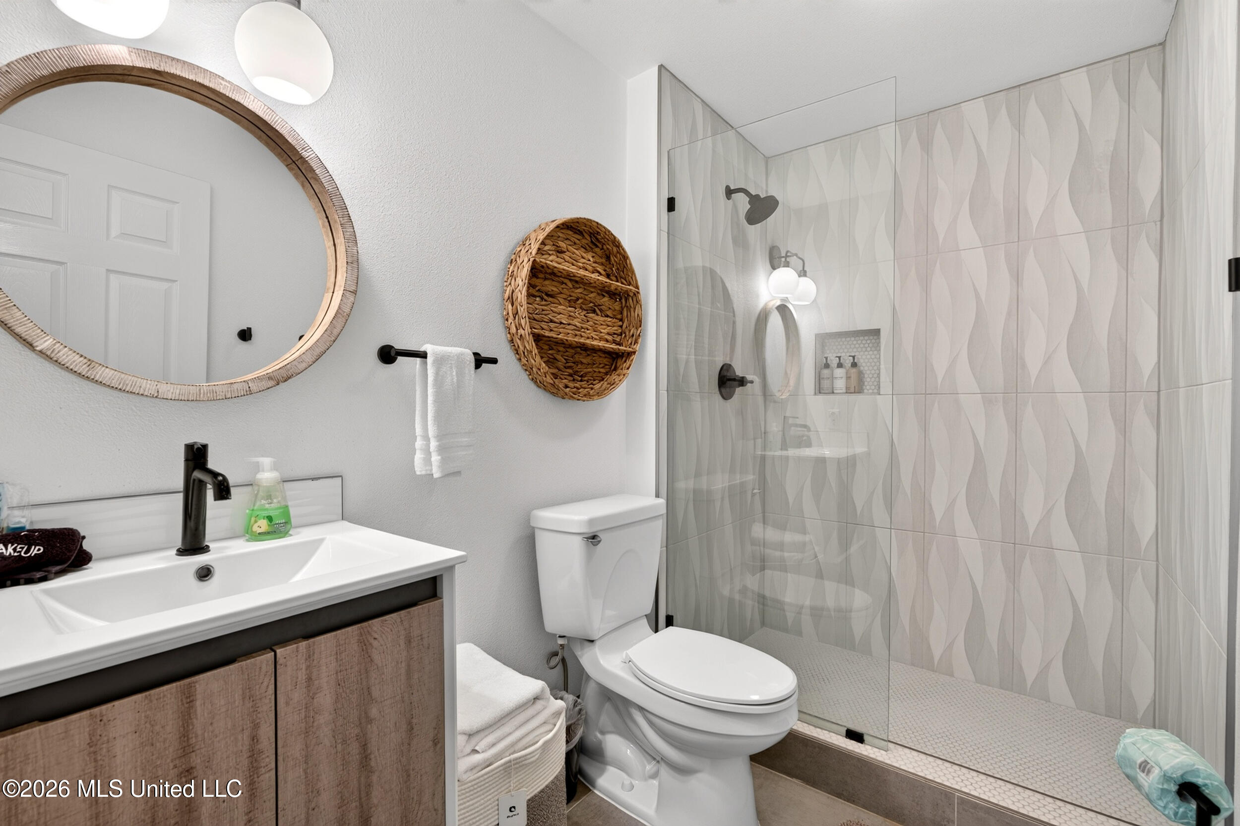 4044 Mindanao Street Property Photo 48