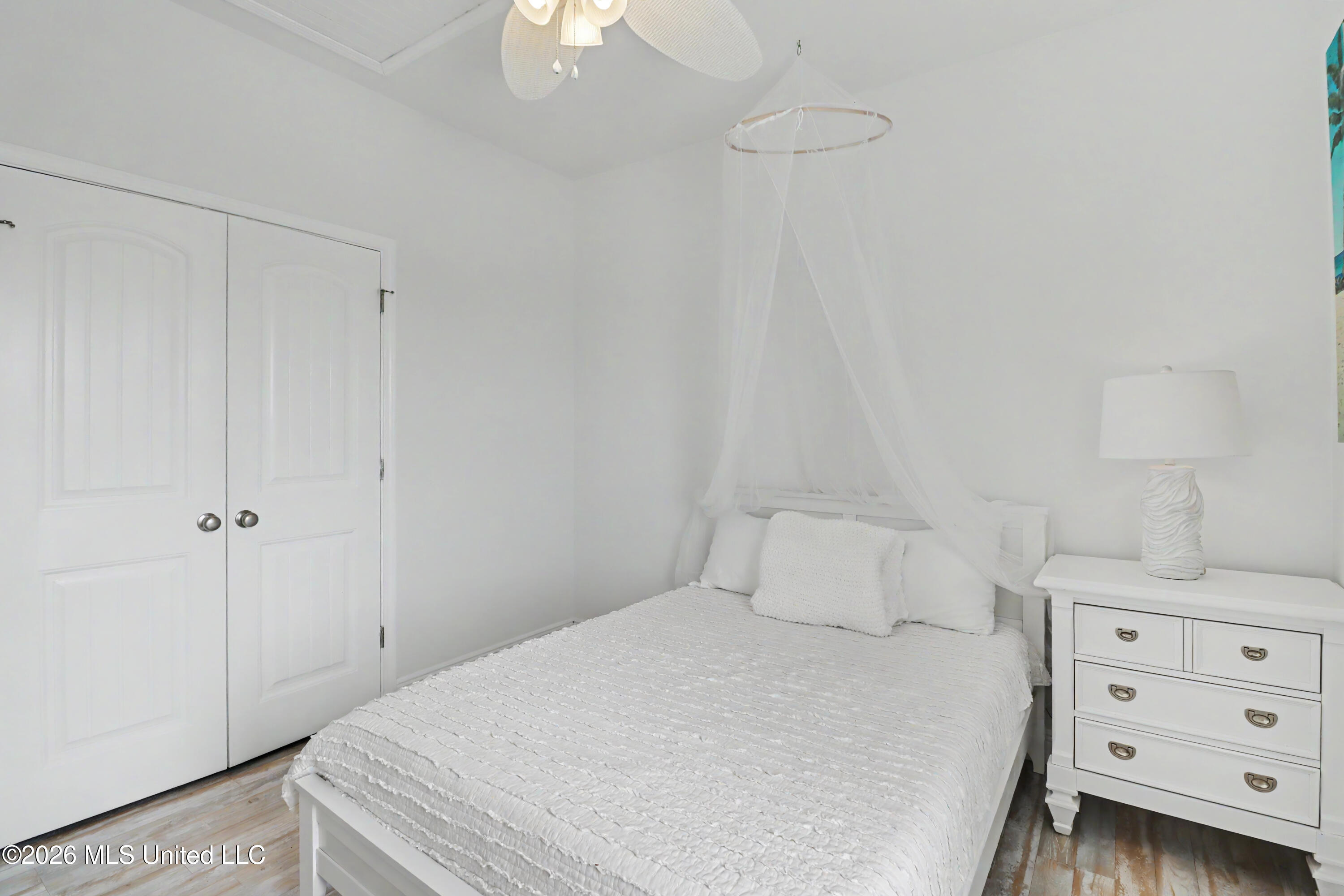 10157 S River Drive Property Photo 19