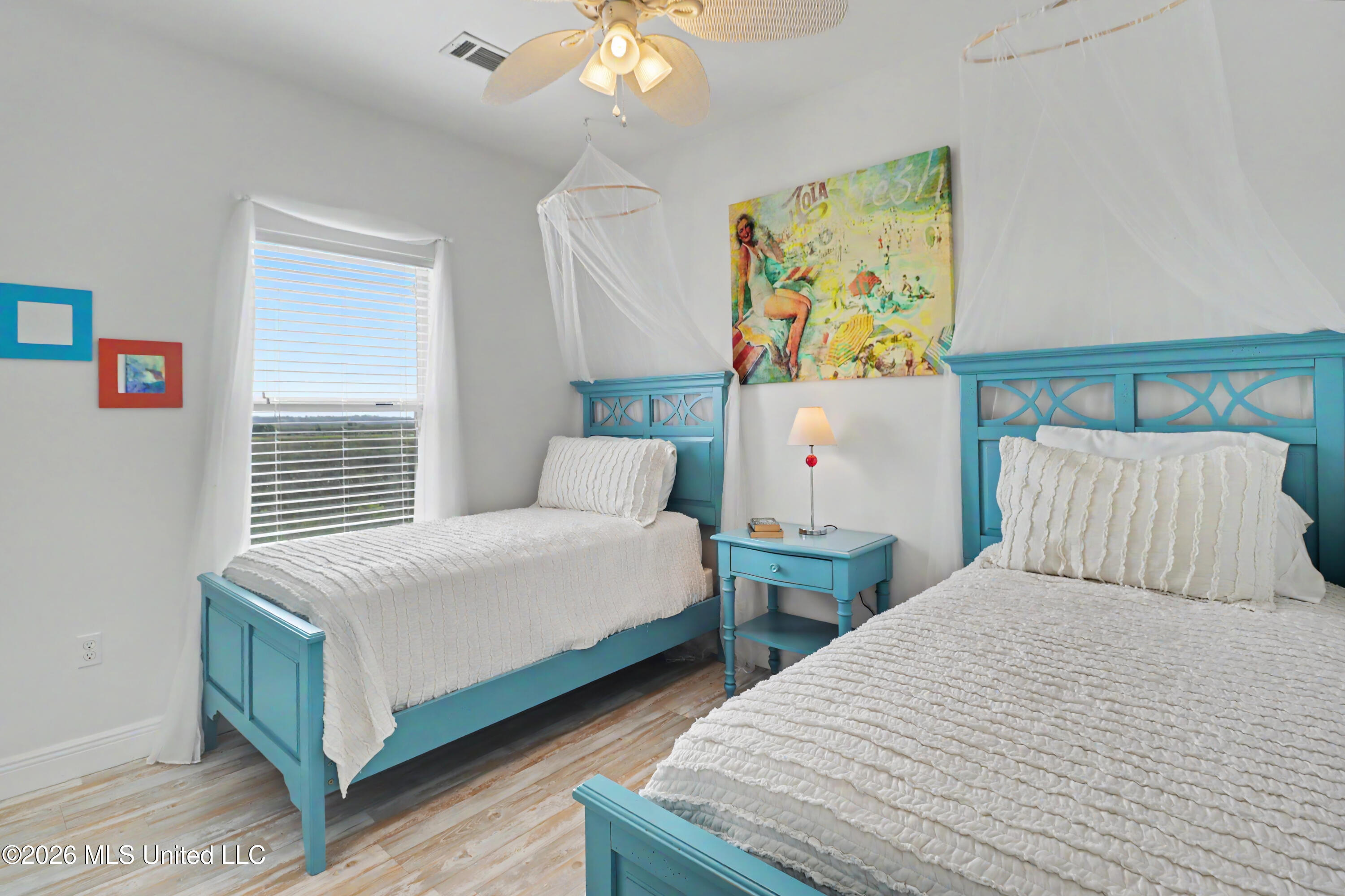 10157 S River Drive Property Photo 20