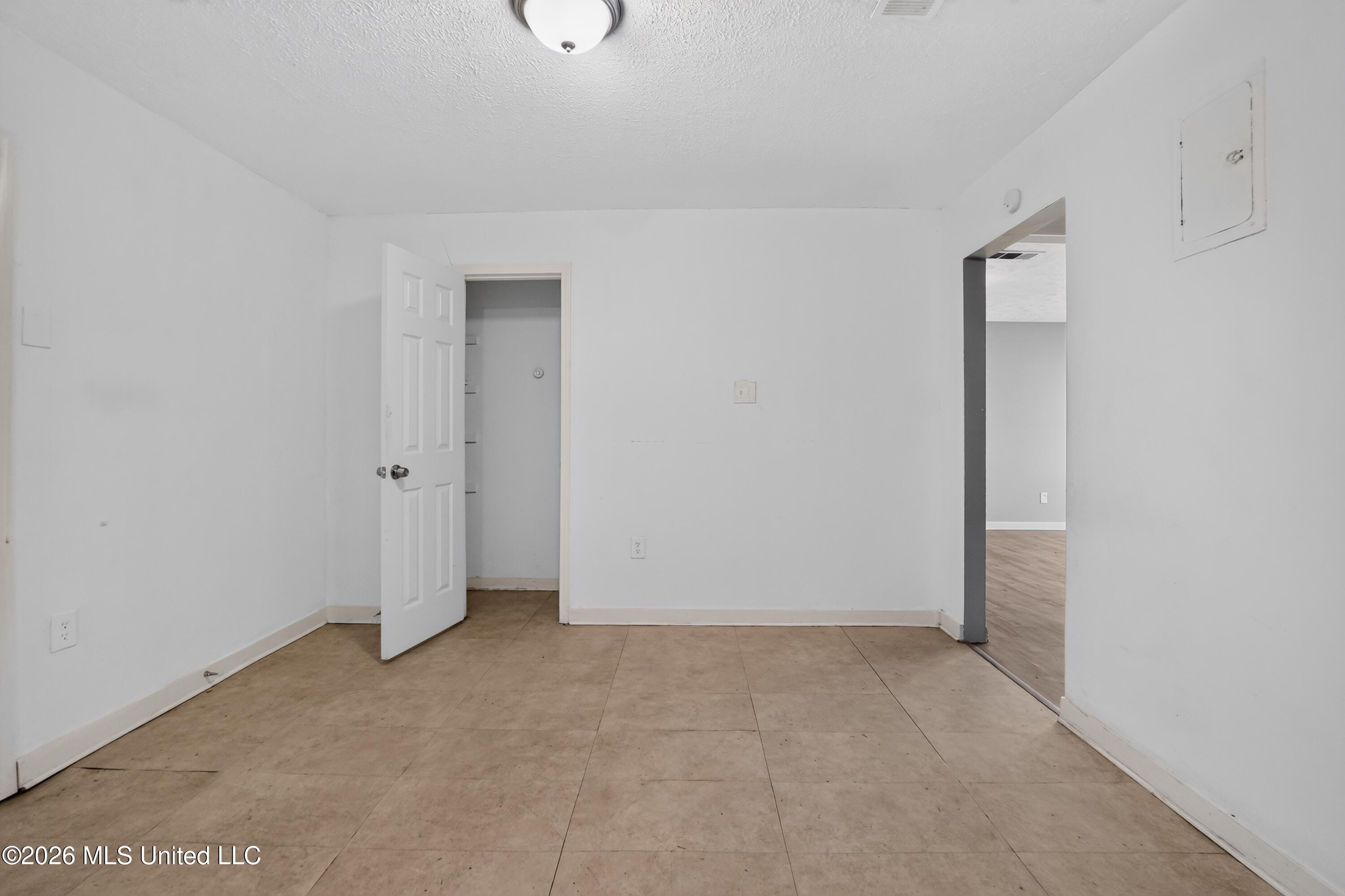 4305 Old Brandon Road Property Photo 14