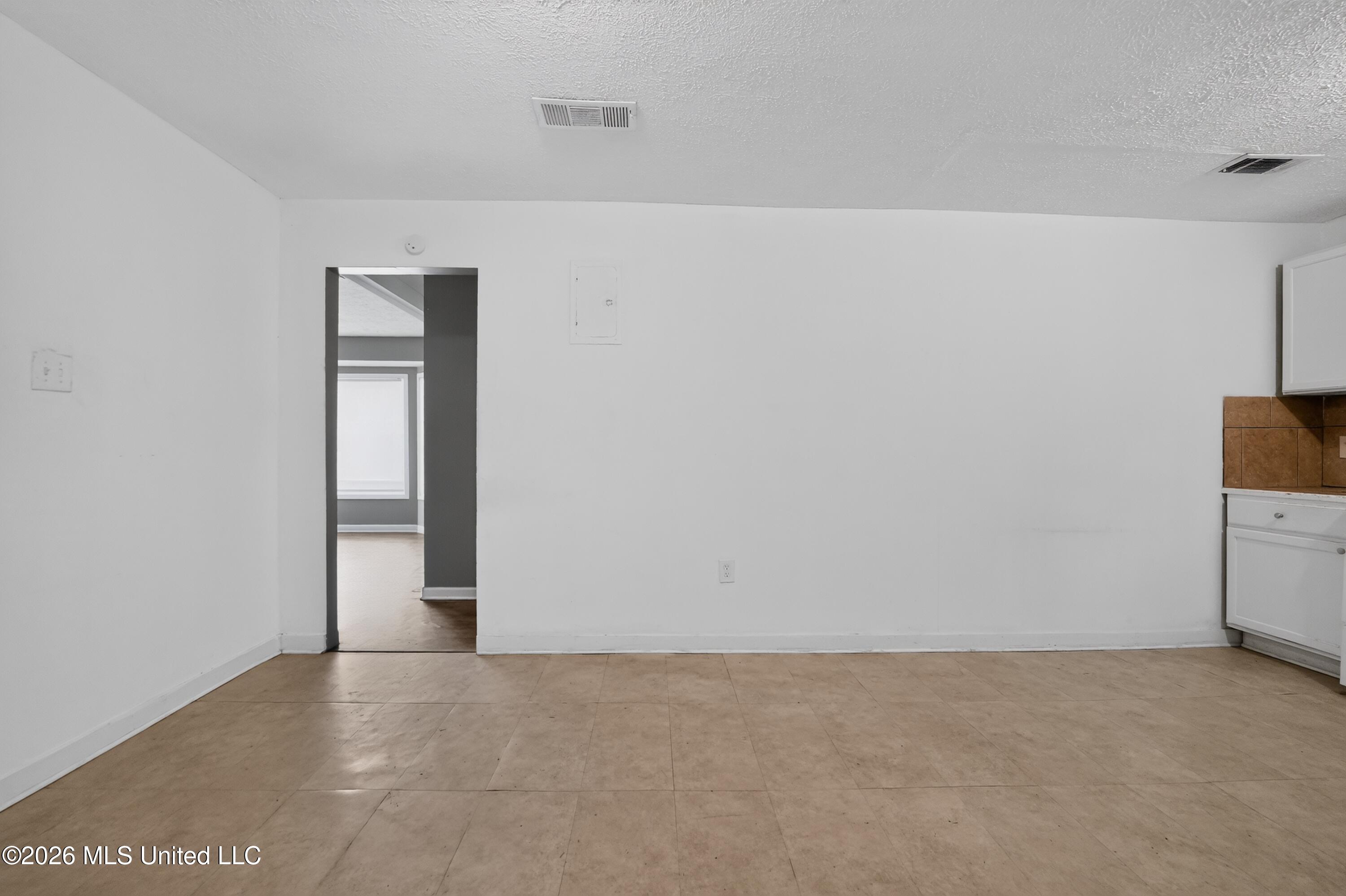 4305 Old Brandon Road Property Photo 15
