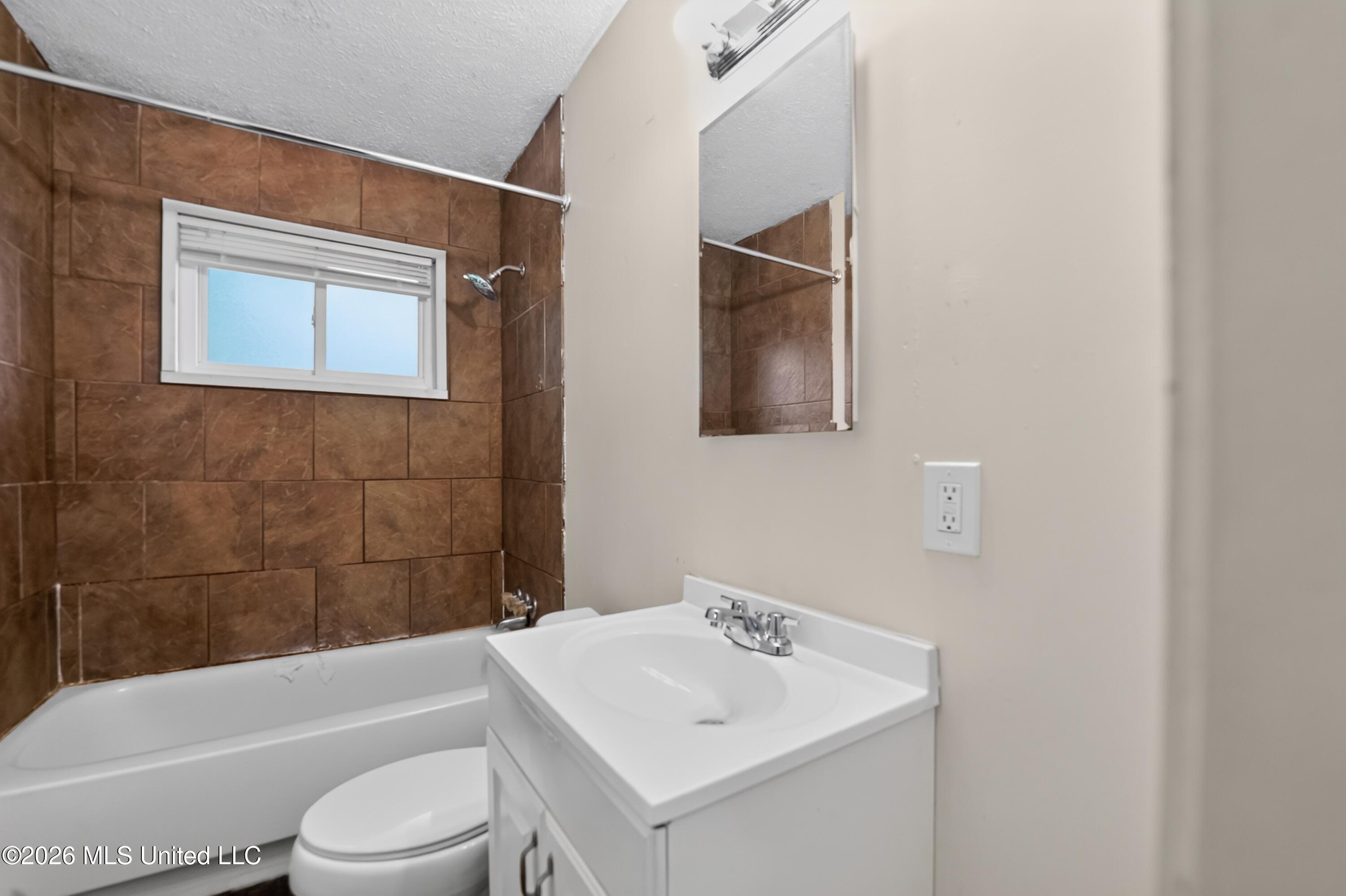 4305 Old Brandon Road Property Photo 32