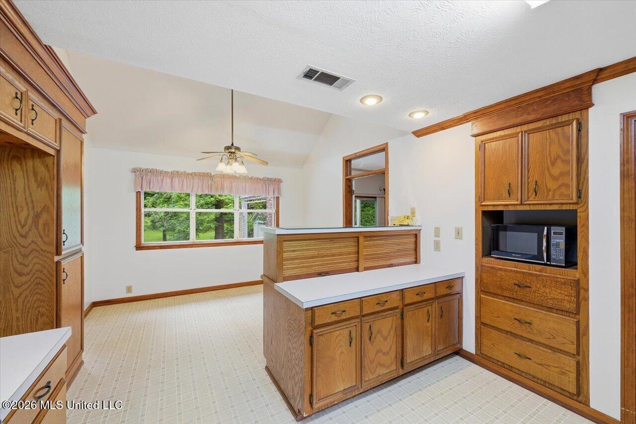 2141 Mcfarland Road Property Photo 17