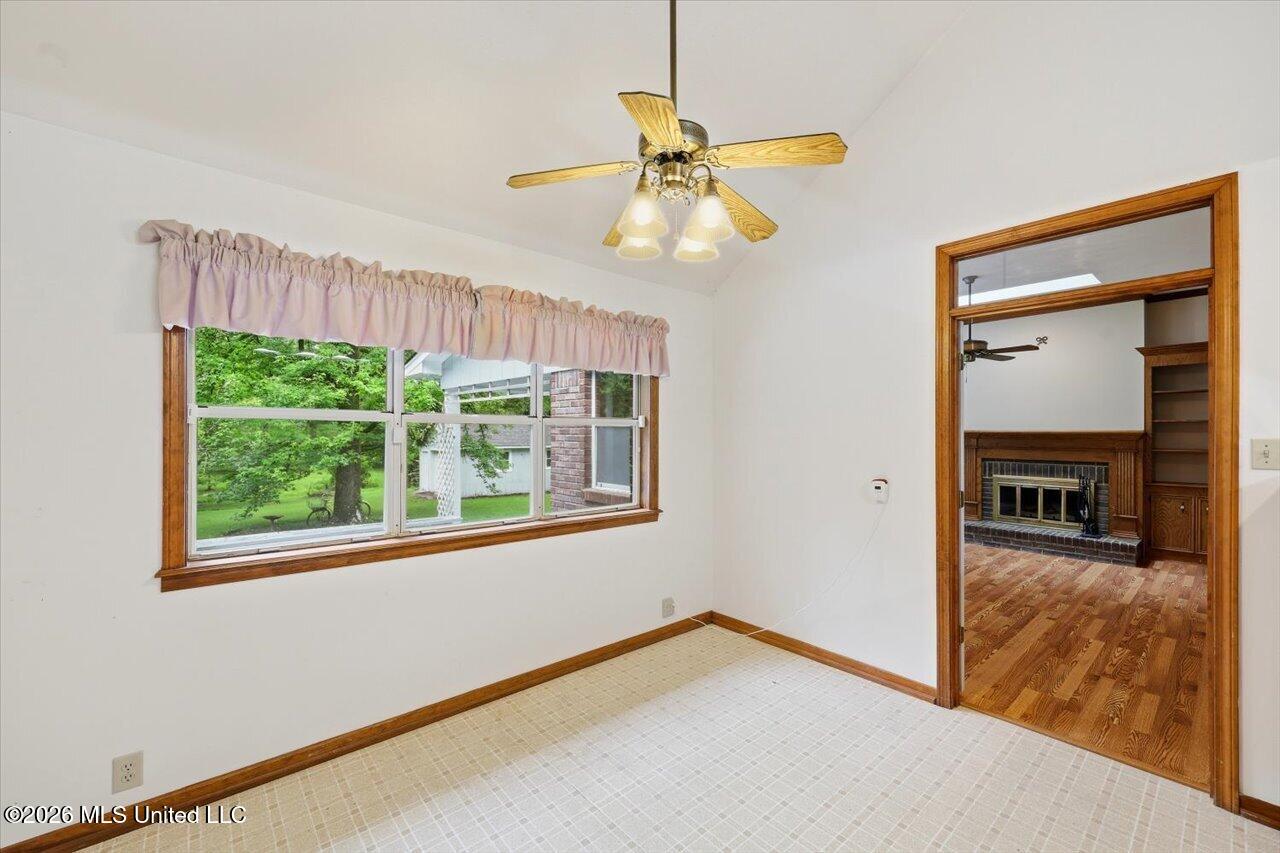 2141 Mcfarland Road Property Photo 18