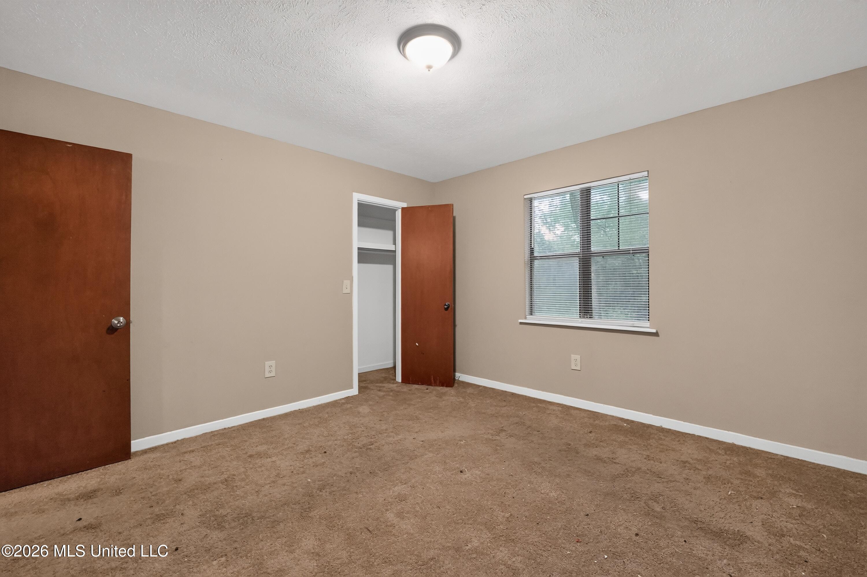 4525 Whitehaven Drive Property Photo 17