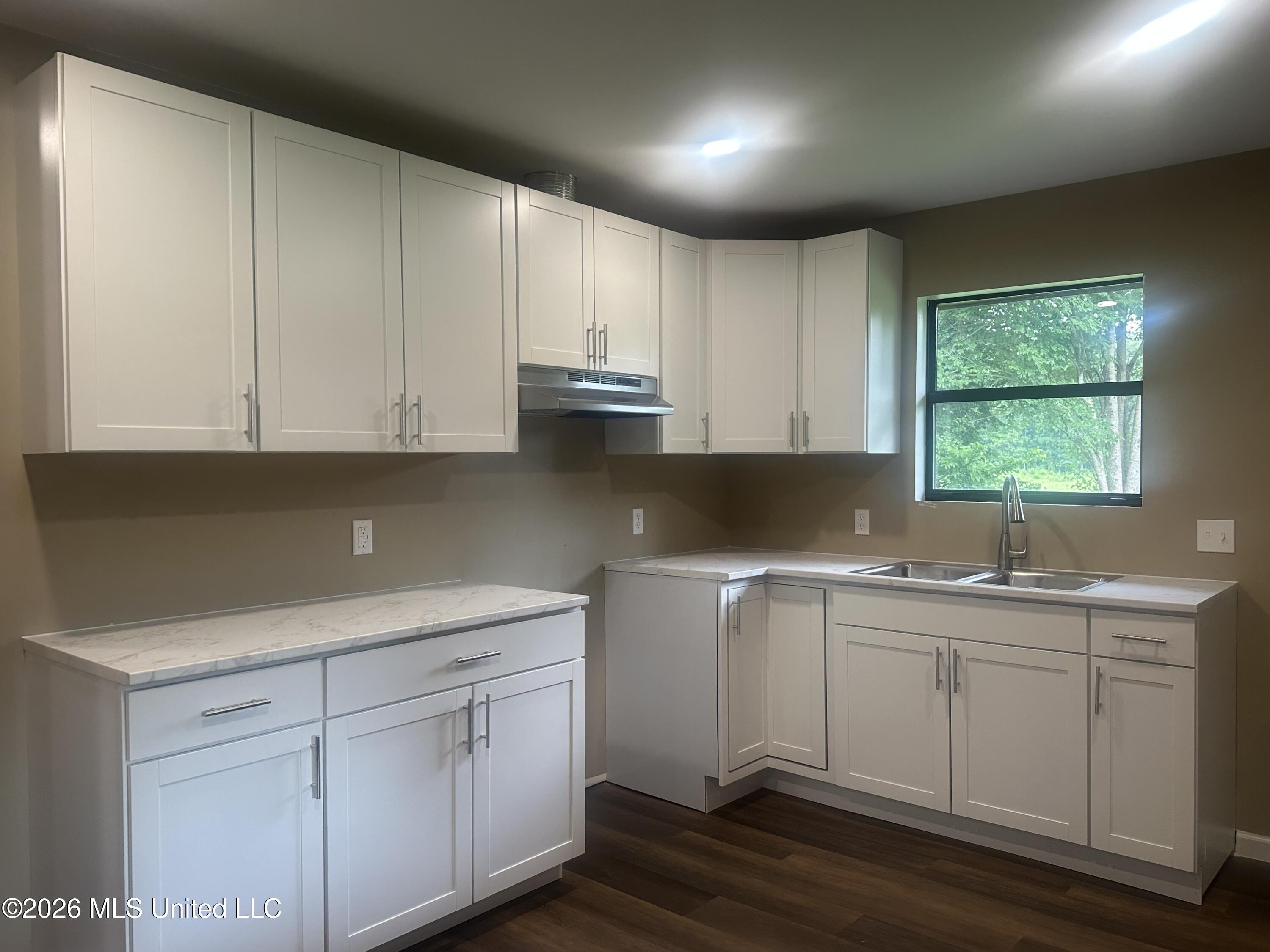 2117 Percy Davis Road Property Photo 5