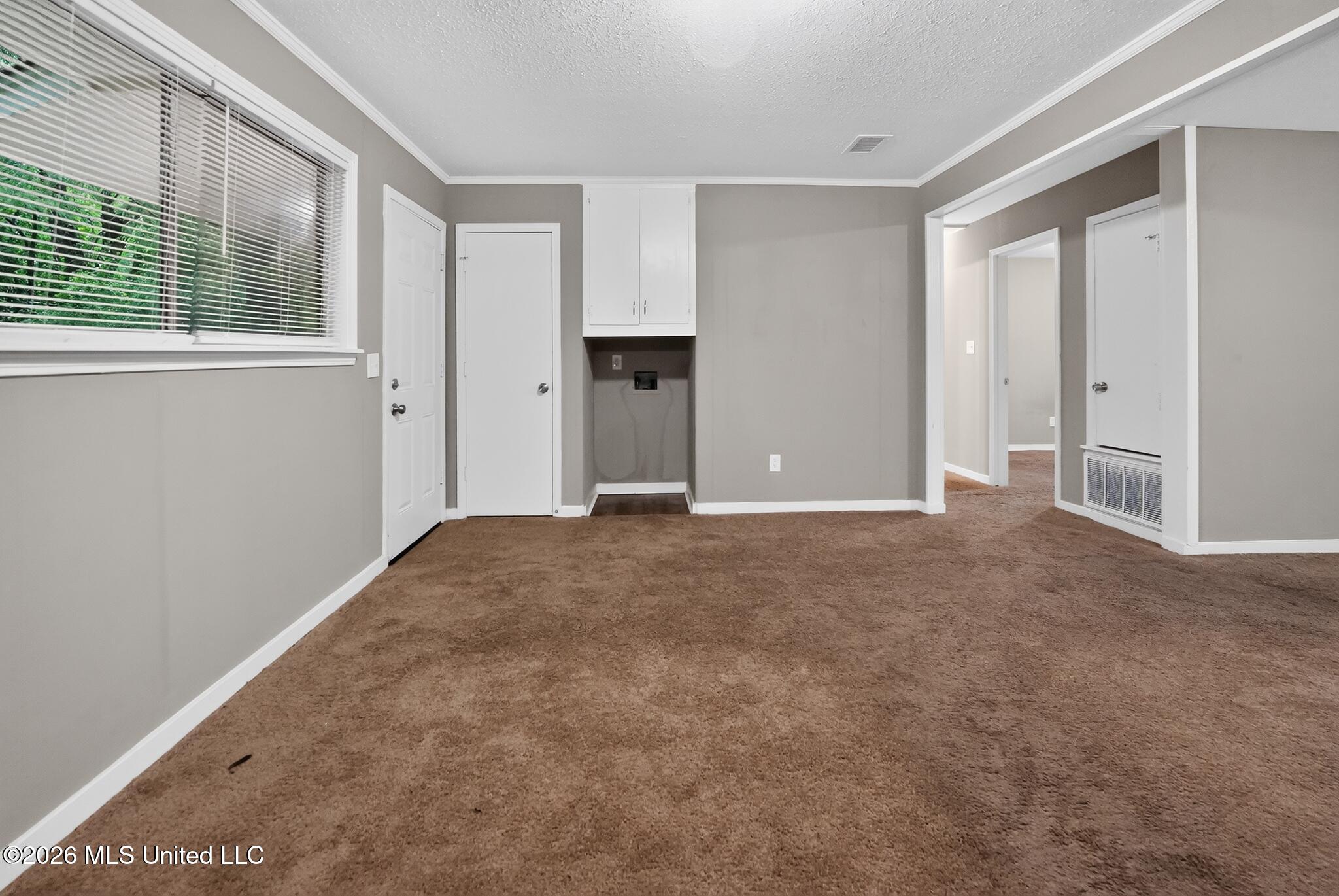 1089 Branch Street Property Photo 4