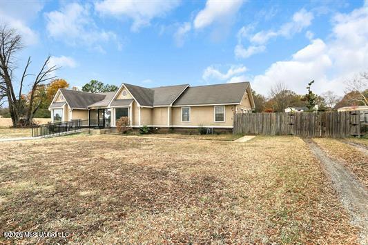 5165 Getwell Road Property Photo 3