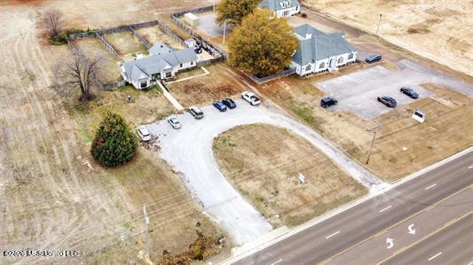 5165 Getwell Road Property Photo 8