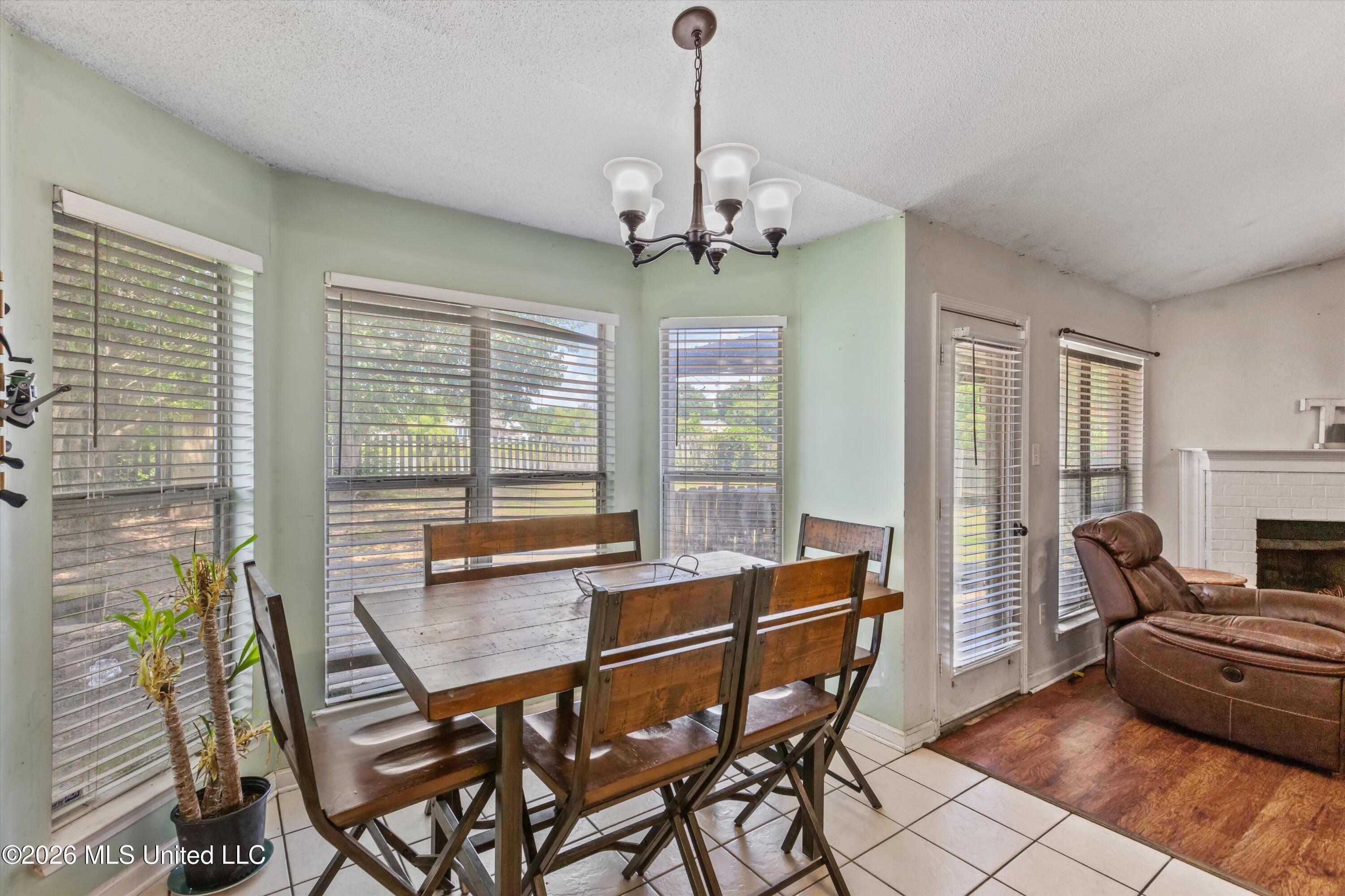 6108 Magnolia Lakes Drive Property Photo 10