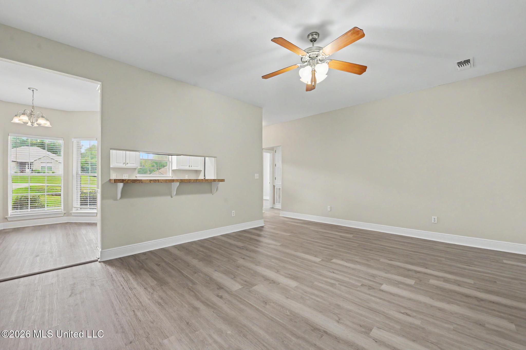 16 Sugarloaf Lane Property Photo 11