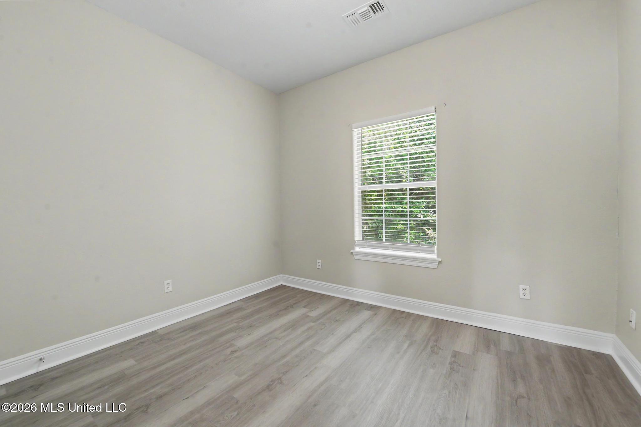 16 Sugarloaf Lane Property Photo 18