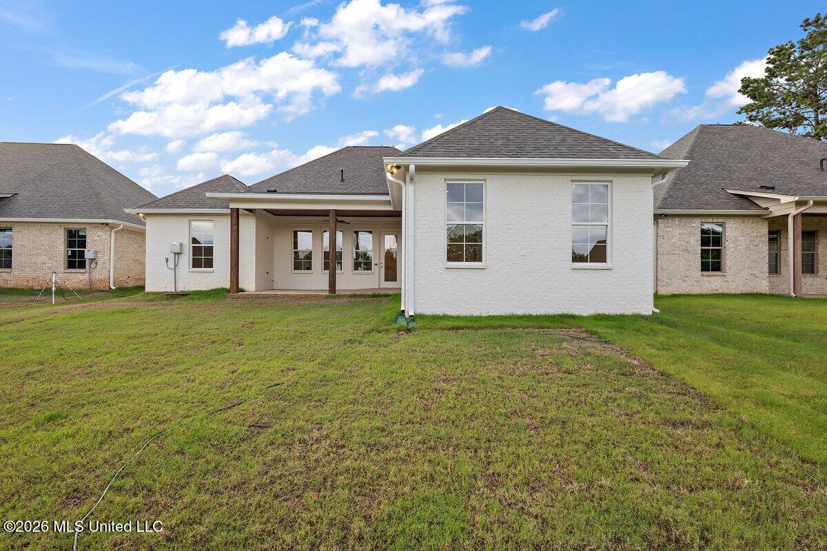 256 Caroline Boulevard Property Photo 25