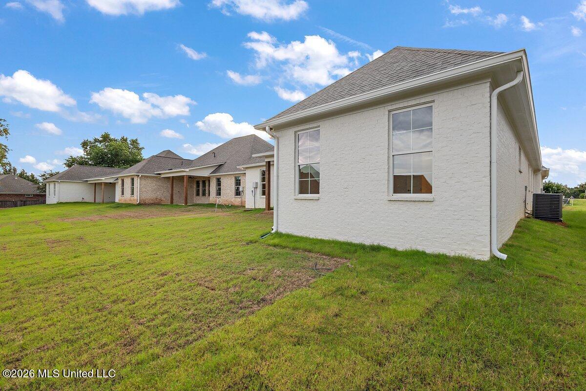 256 Caroline Boulevard Property Photo 33