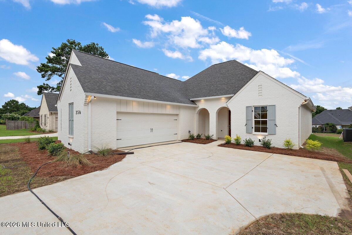 256 Caroline Boulevard Property Photo 39