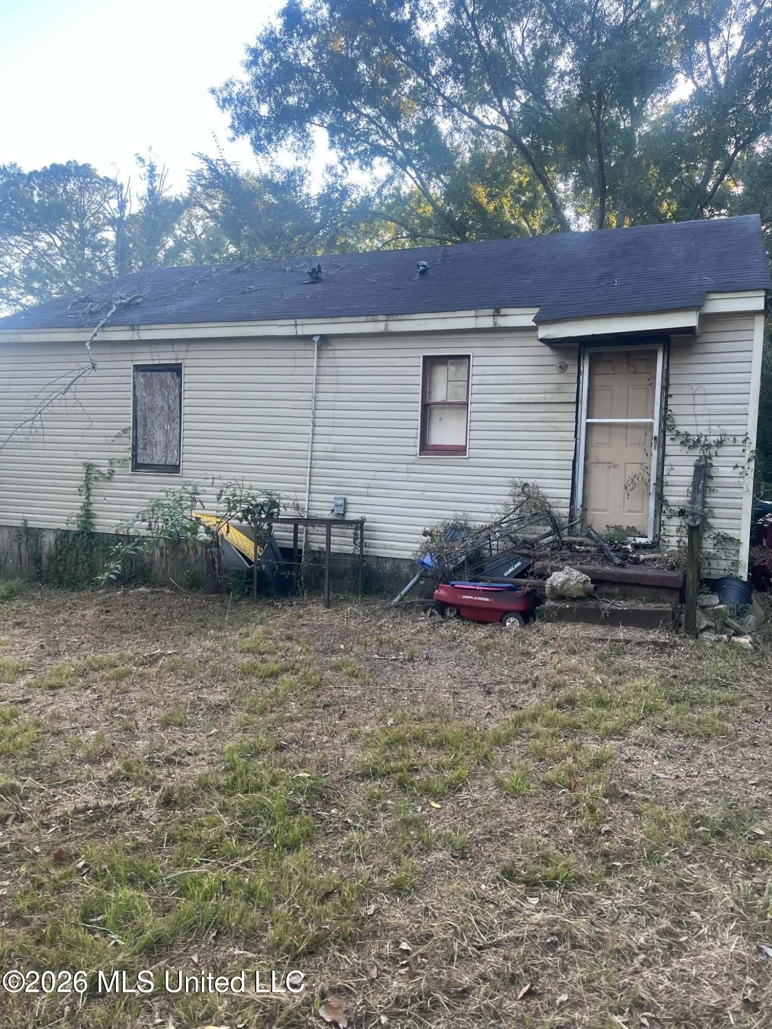 2874 Greenwood Avenue Property Photo 33