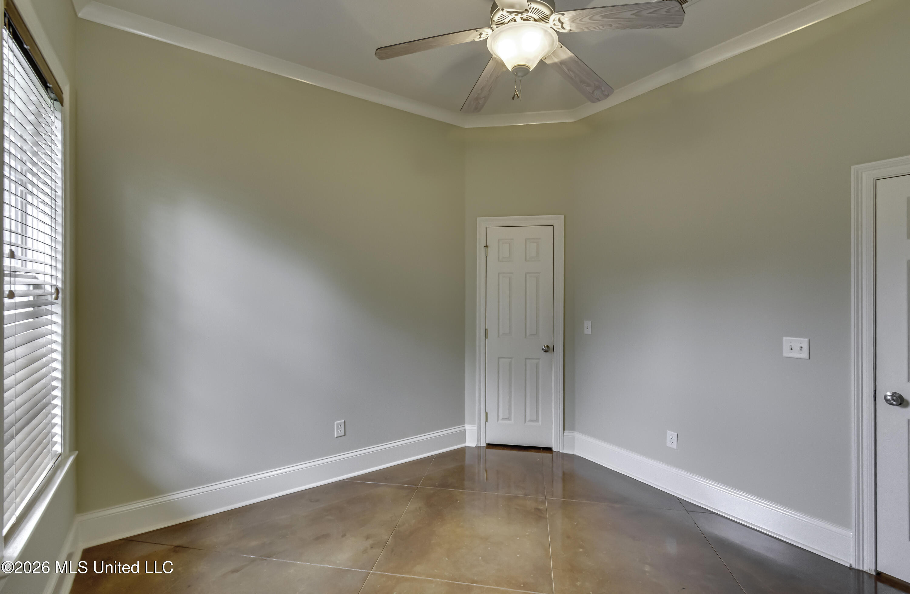 102 Brighton Lane Property Photo 33