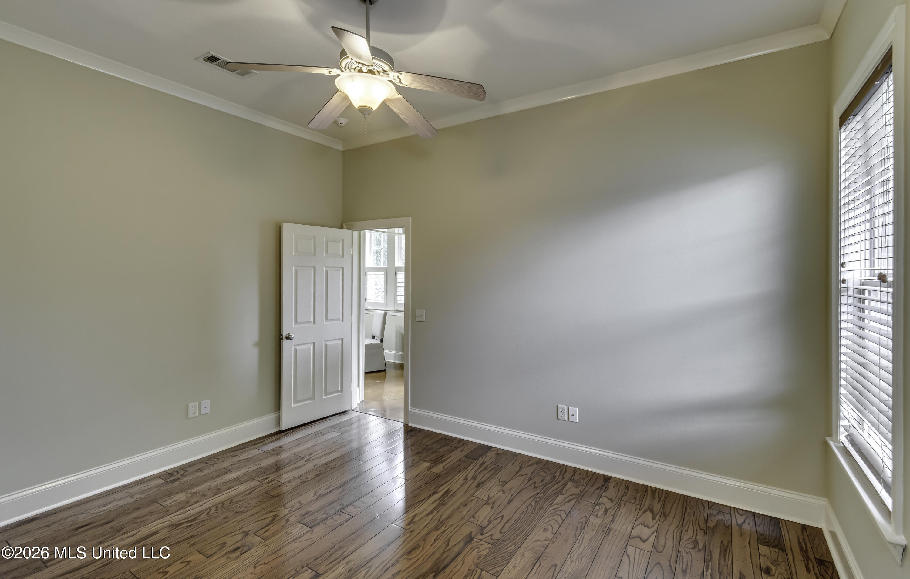 102 Brighton Lane Property Photo 36