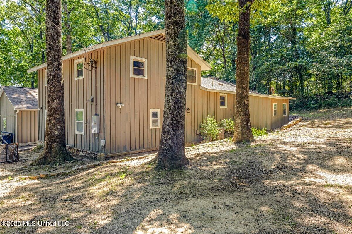 1382 N Thunderbird Drive Property Photo 2