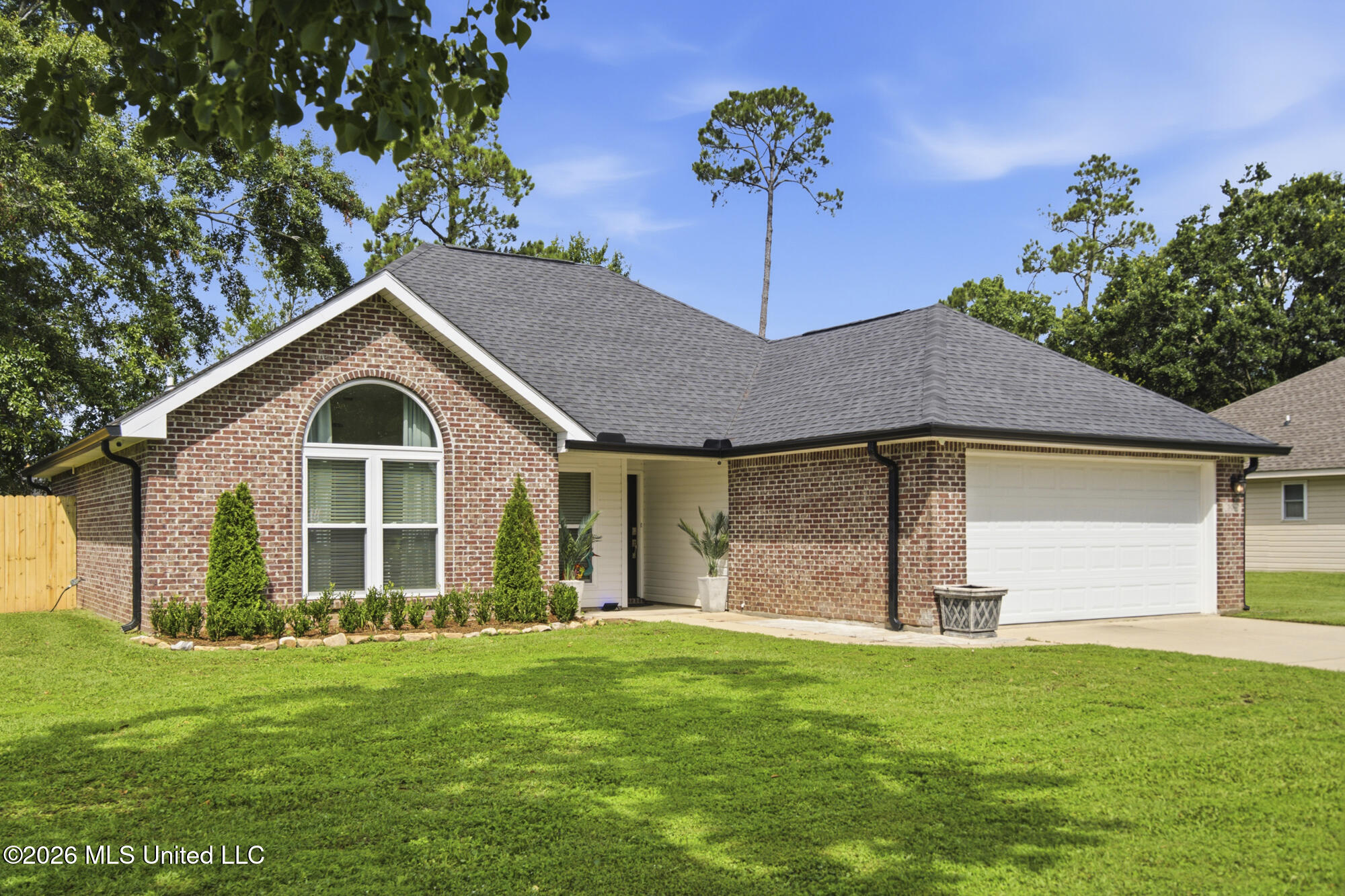 309 Woodcrest Drive Property Photo 1