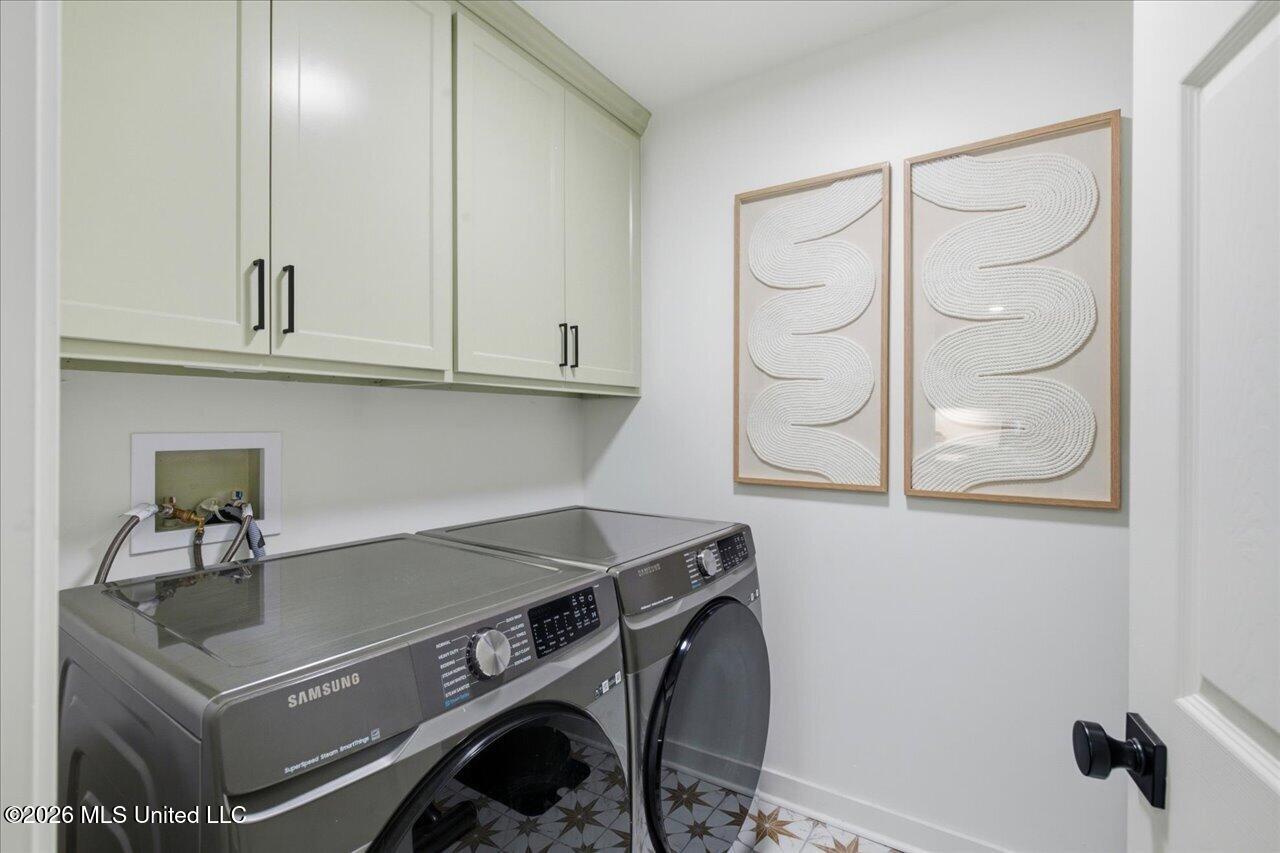 1013 Meadow Heights Drive Property Photo 11