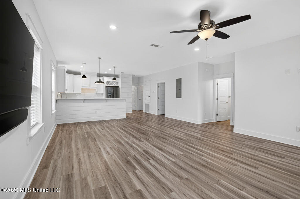 212 Clark Avenue Property Photo 9