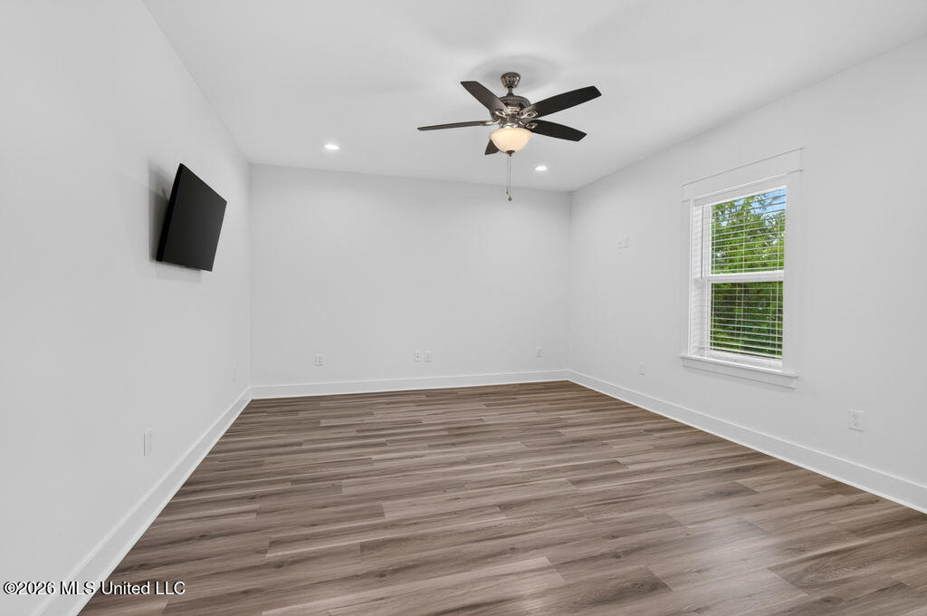 212 Clark Avenue Property Photo 16