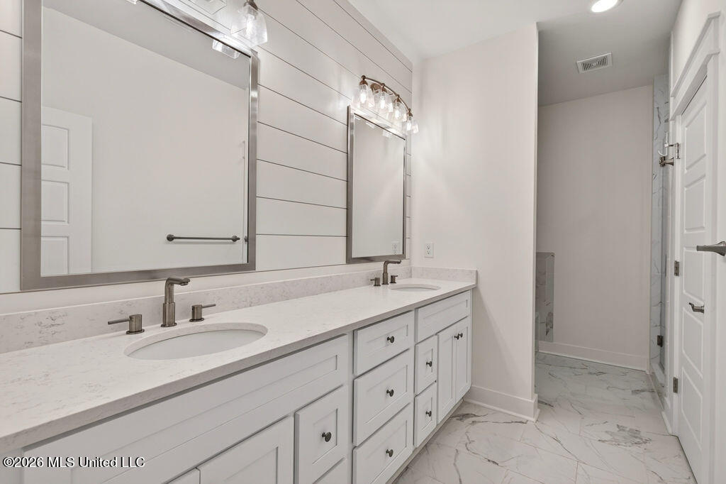 212 Clark Avenue Property Photo 18