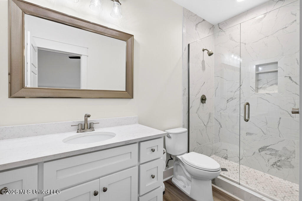 212 Clark Avenue Property Photo 24