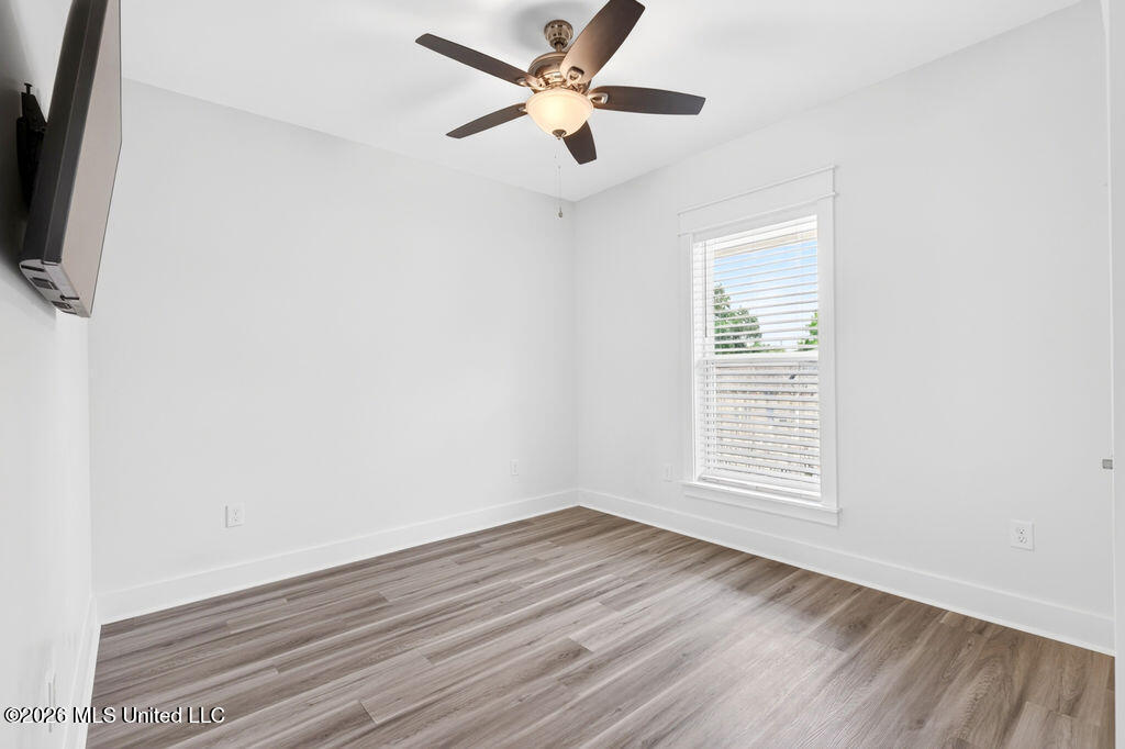 212 Clark Avenue Property Photo 25