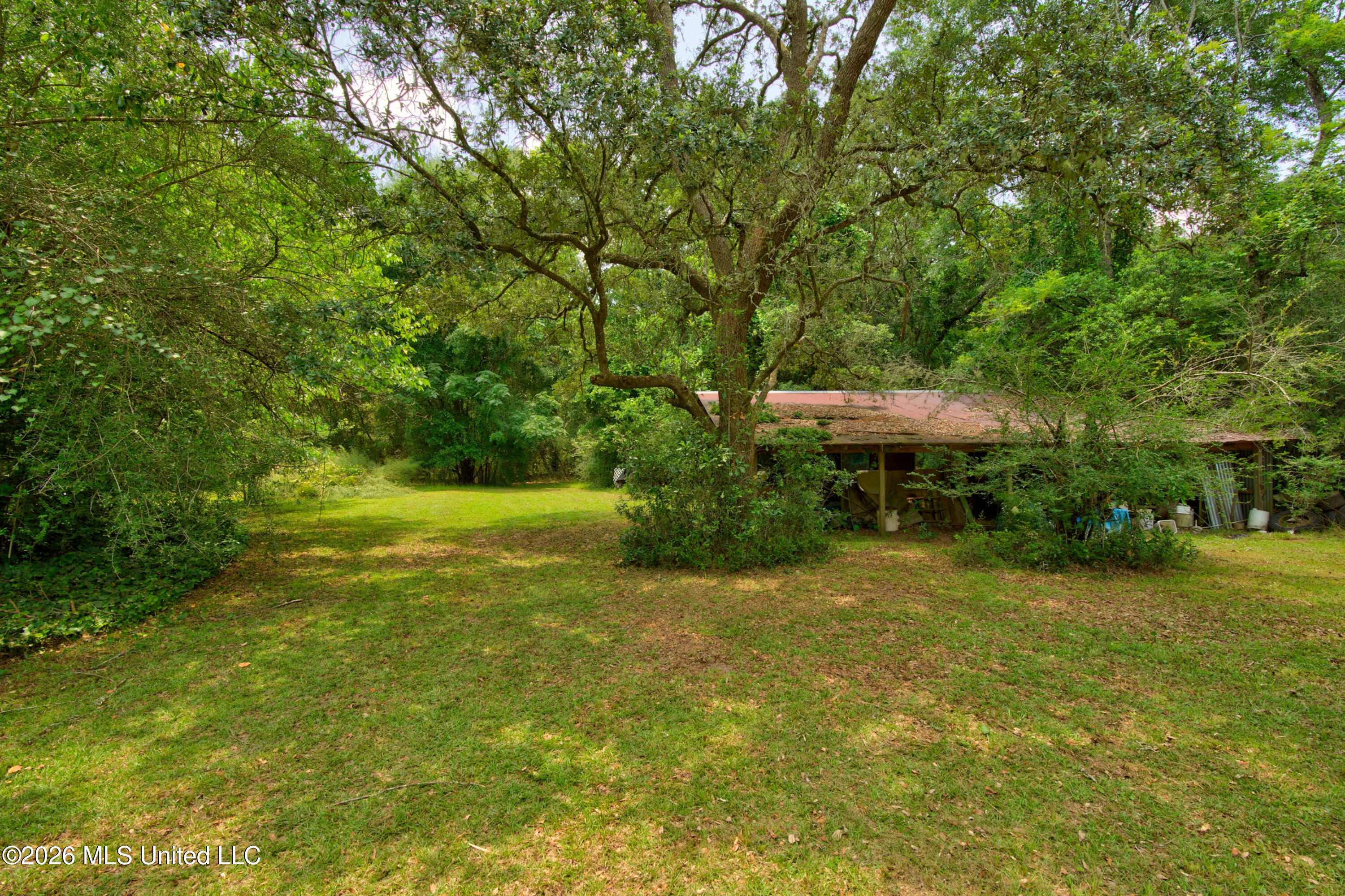 13513 Bunker Hill Road Property Photo 4