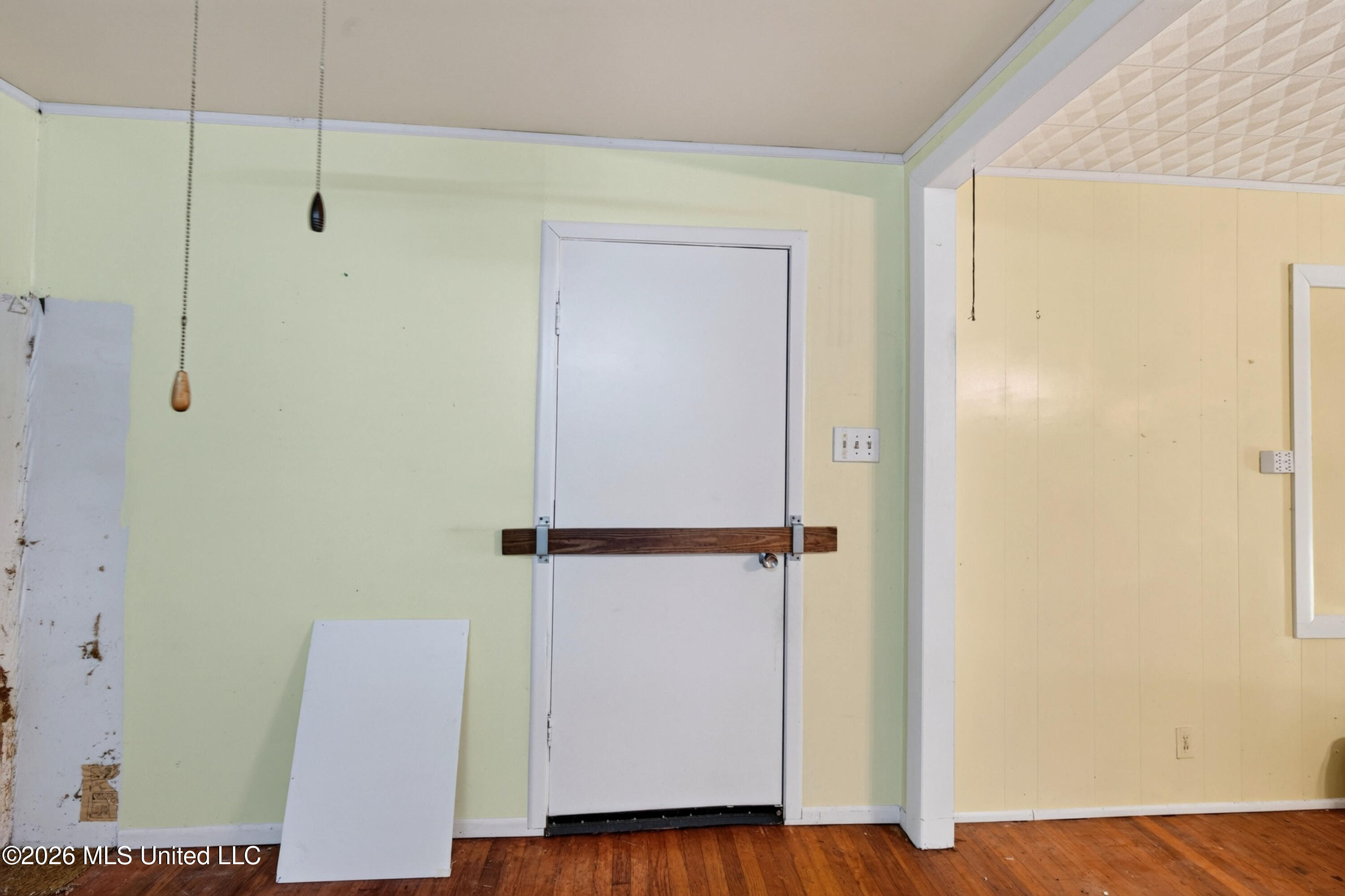 13513 Bunker Hill Road Property Photo 10